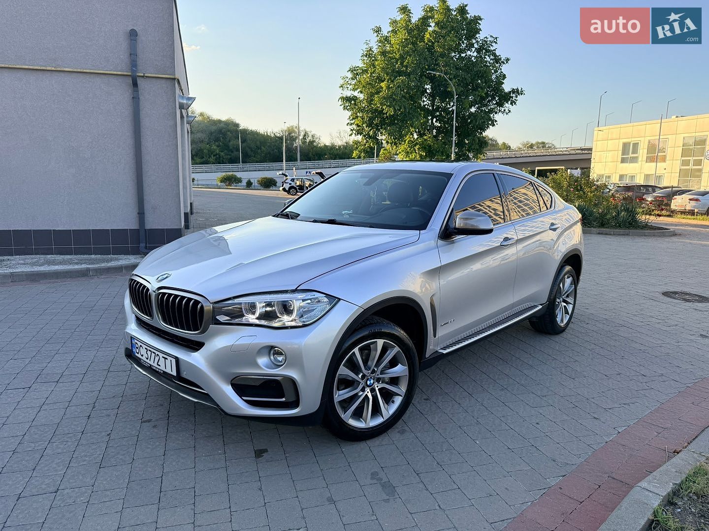 BMW X6 2015 VIN 5UXKU2C50G0N80116 фото оголошення 6 з 21