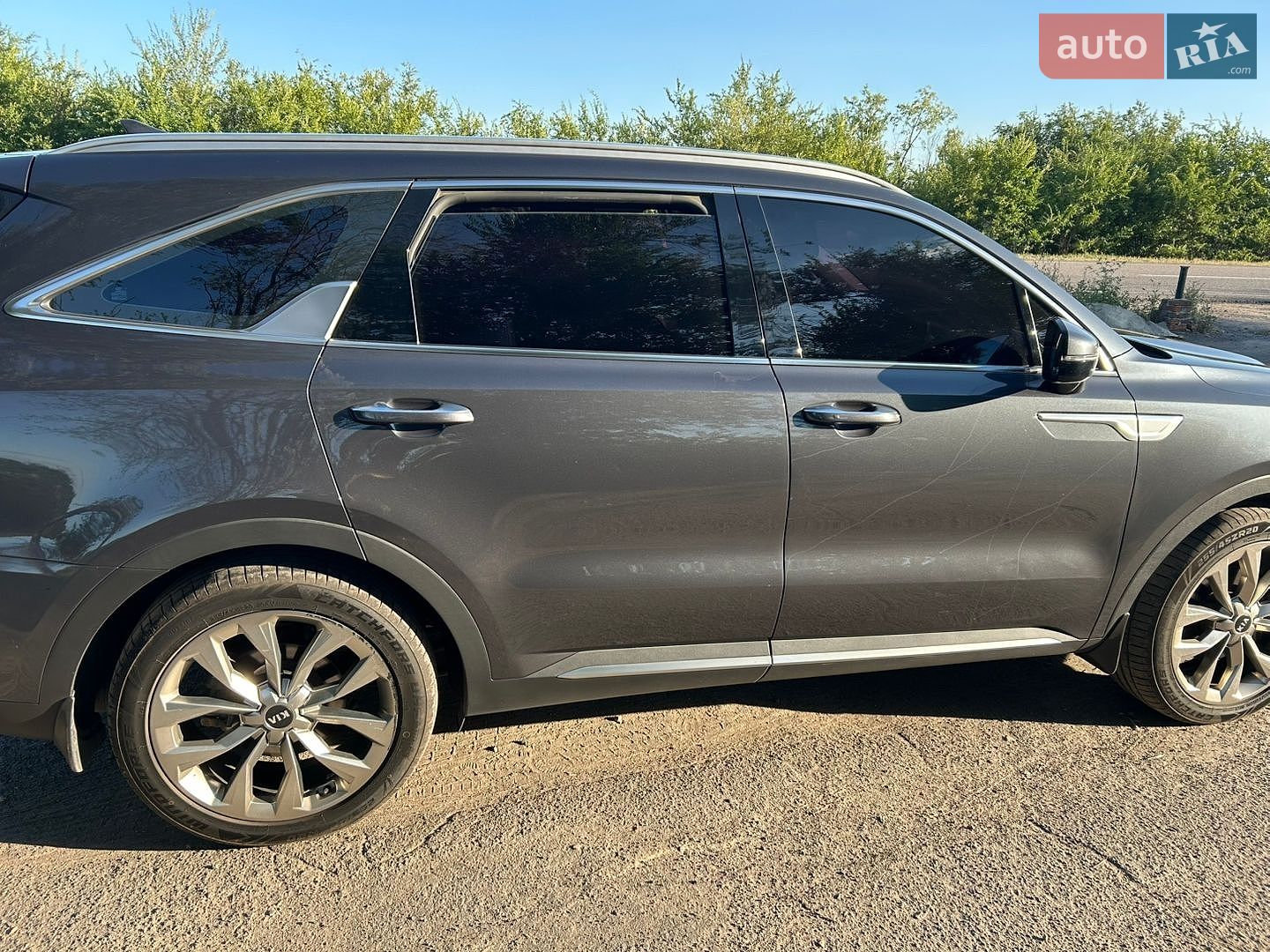 Kia Sorento 2021 VIN KNARL81BGMA077356 фото оголошення 5 з 24