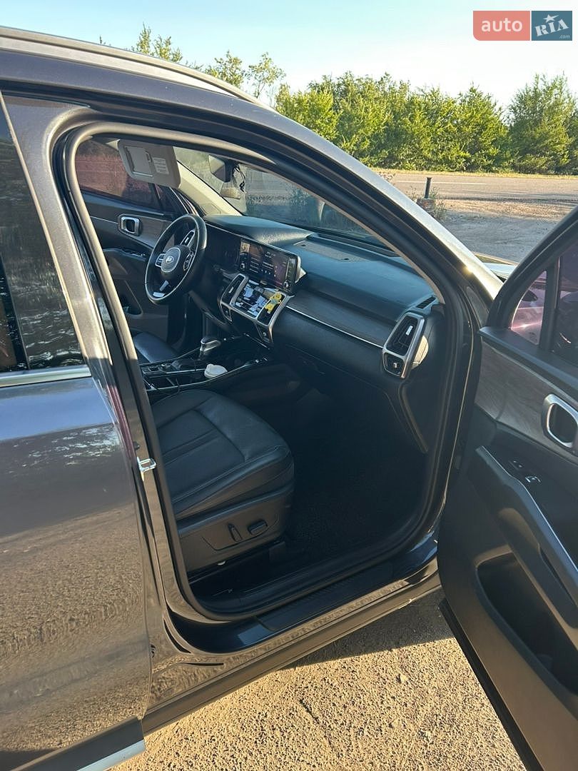 Kia Sorento 2021 VIN KNARL81BGMA077356 фото оголошення 10 з 24