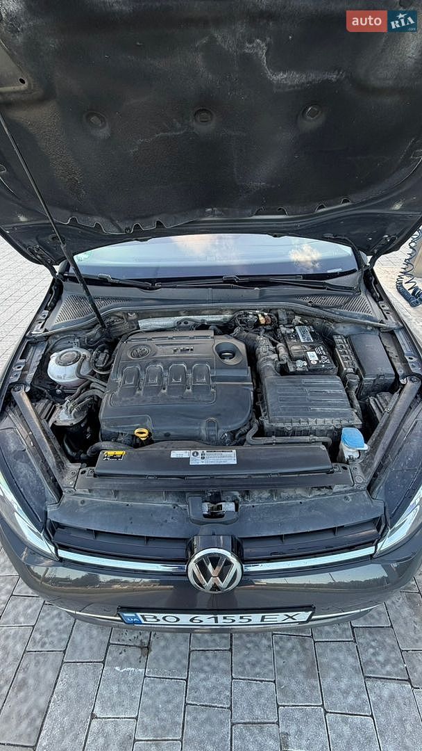 Volkswagen Golf 2018 VIN WVWZZZAUZKP522090 фото оголошення 12 з 28