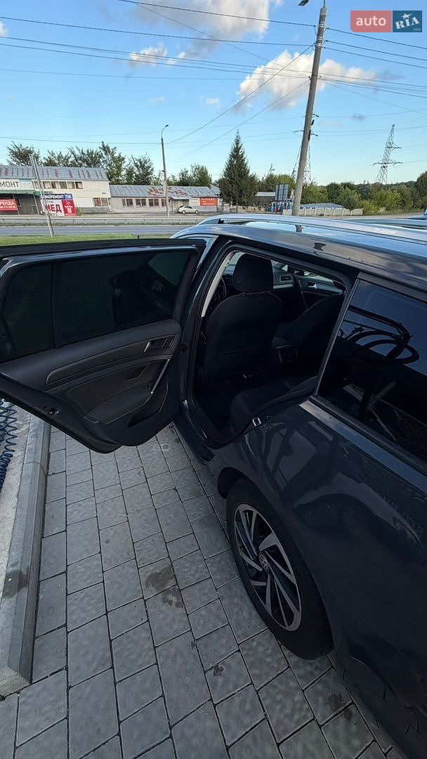 Volkswagen Golf 2018 VIN WVWZZZAUZKP522090 фото оголошення 18 з 28
