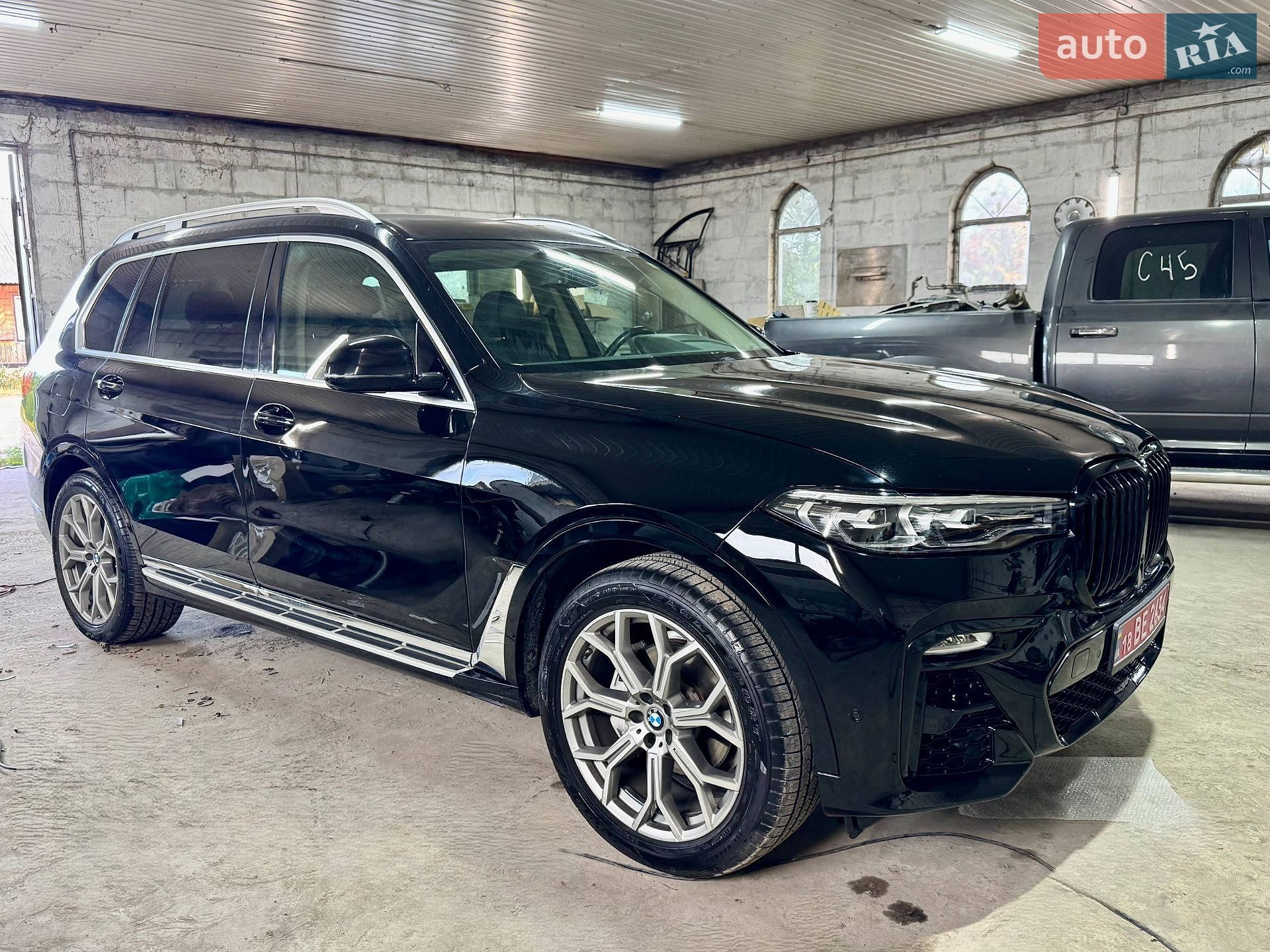 BMW X7 2019 VIN 5UXCW2C05L9B00485 фото оголошення 28 з 35