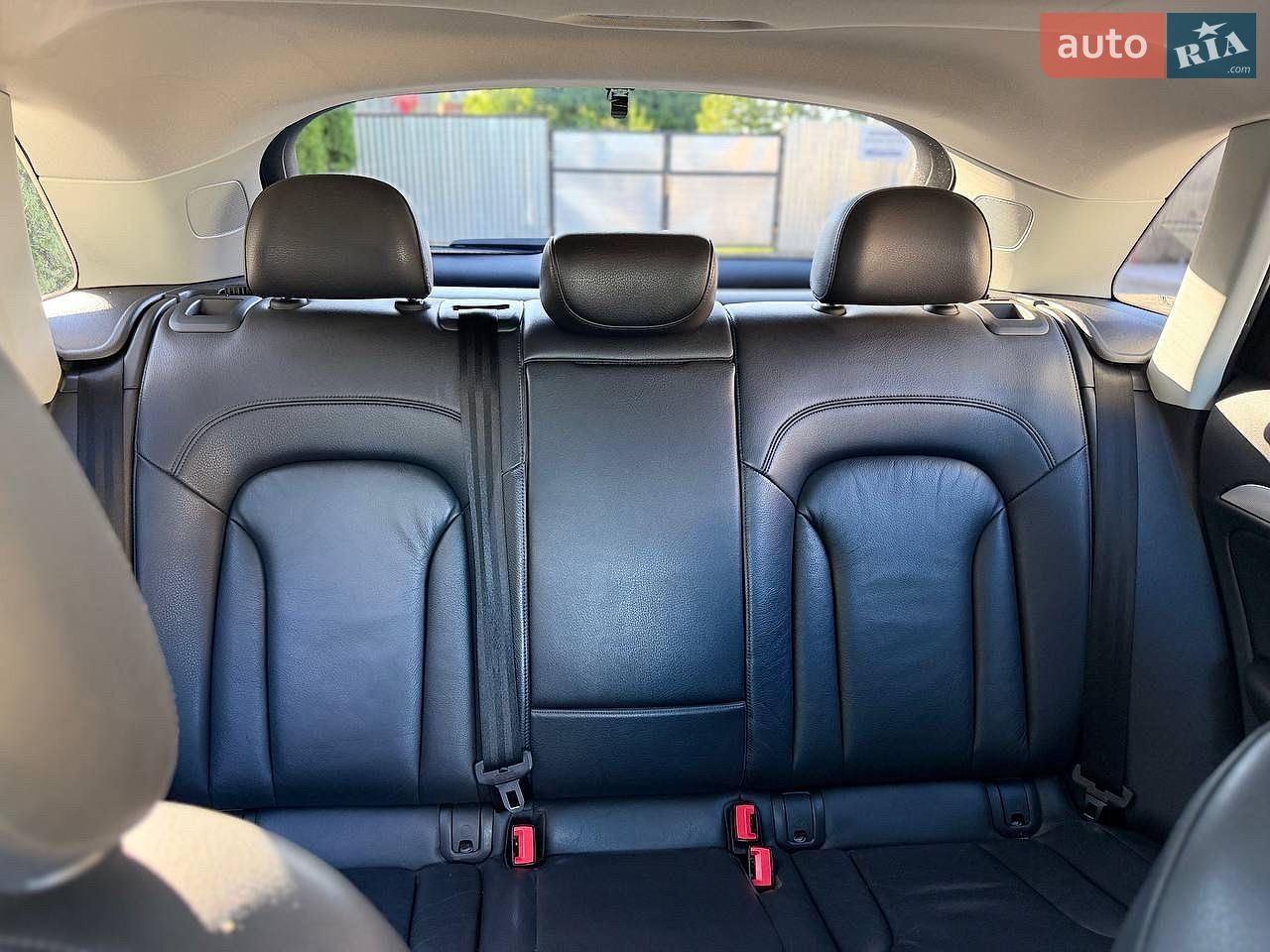 Audi Q3 2015 VIN WA1GFCFS1GR001245 фото оголошення 11 з 14