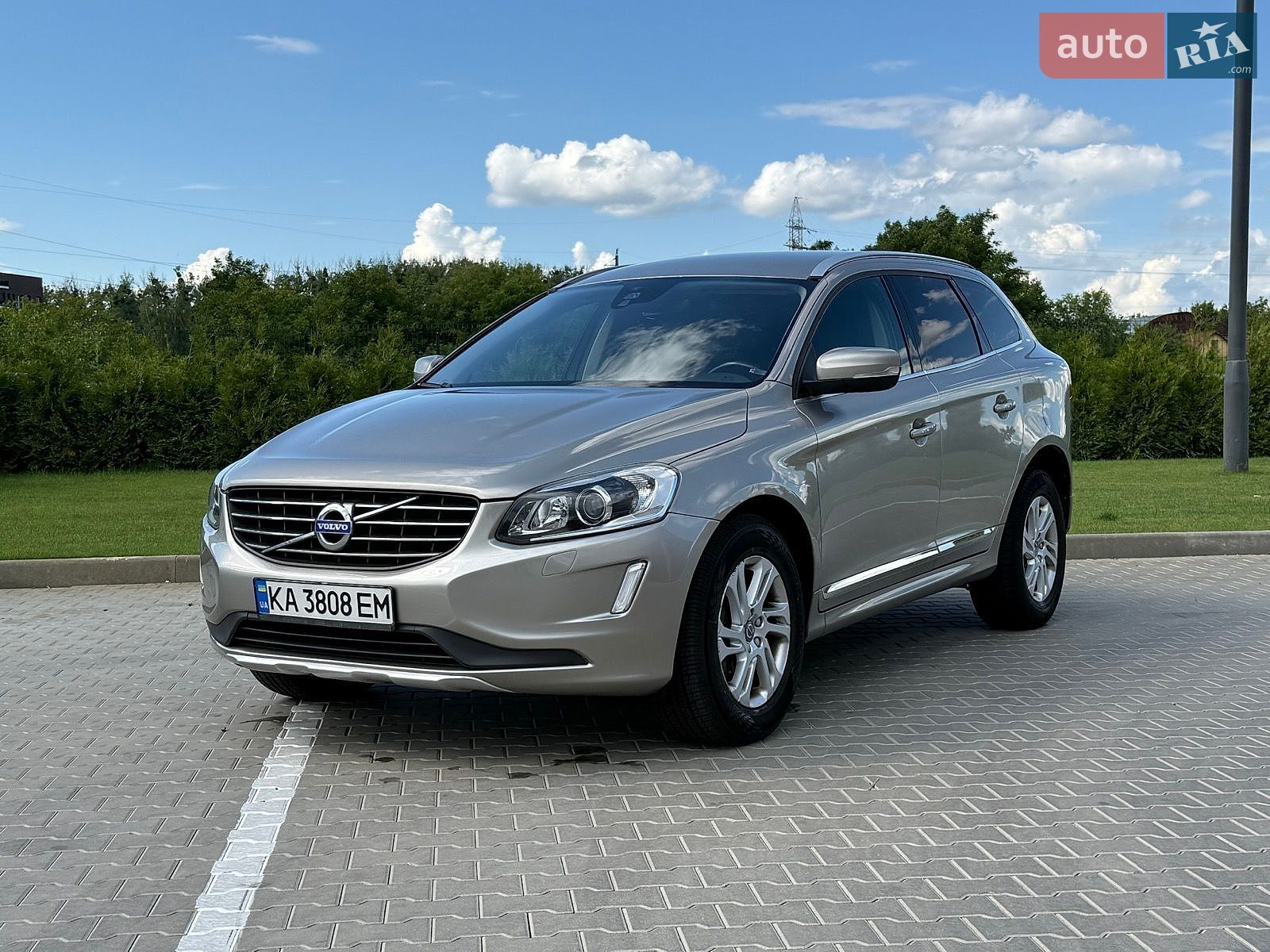 Volvo Xc60 2015 VIN YV1DZA5C6G2868748 фото оголошення 2 з 13