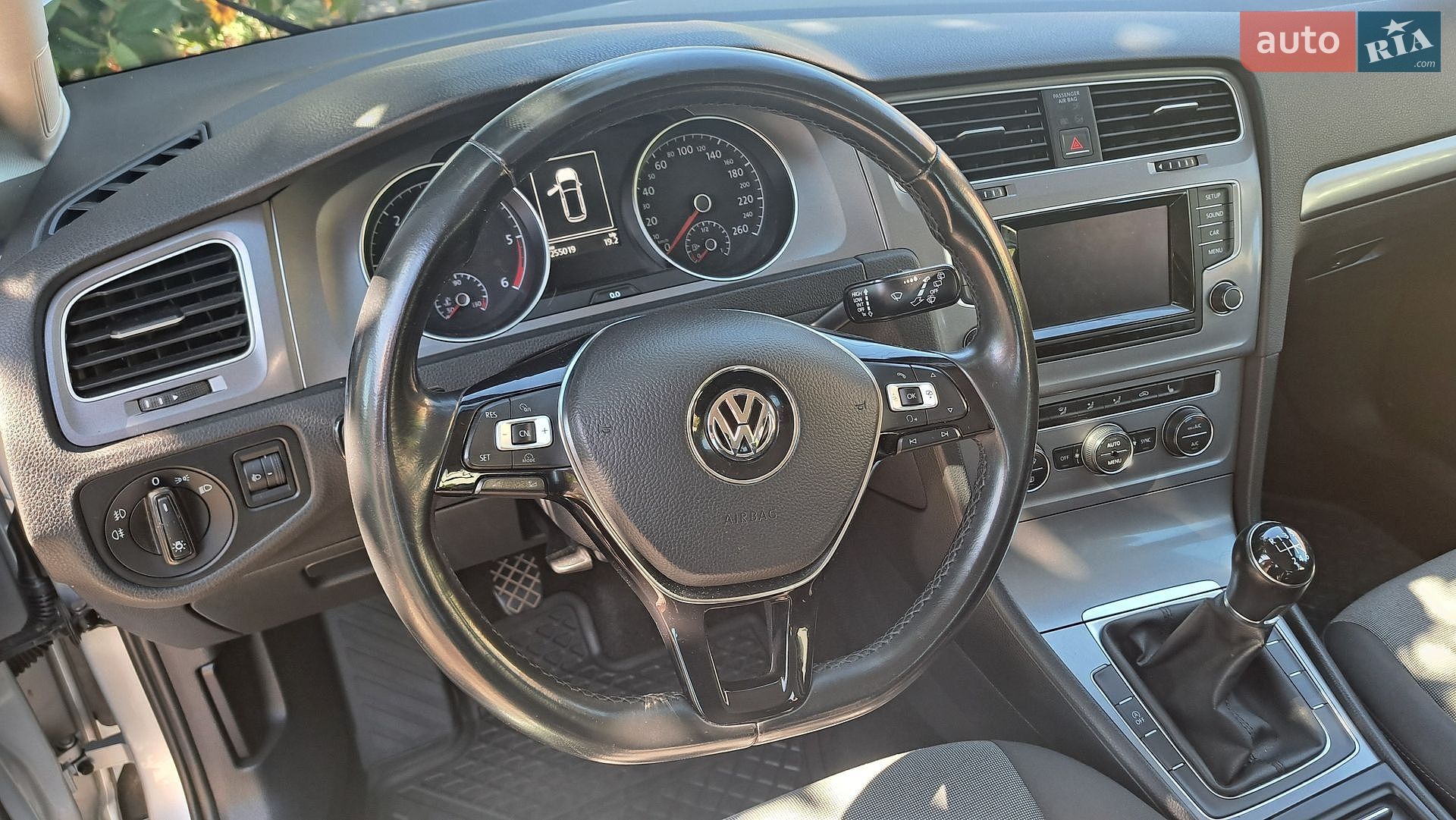 Volkswagen Golf 2014 VIN WVWZZZAUZFP576434 фото оголошення 10 з 17