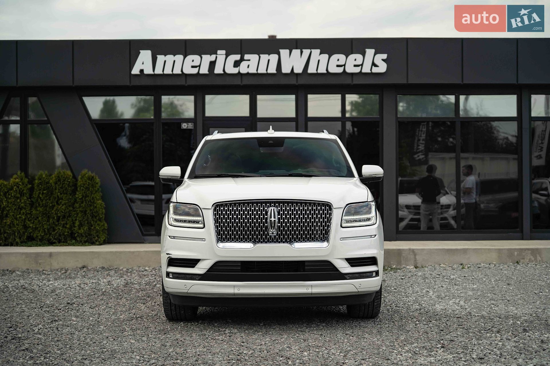 Lincoln Navigator 2020 VIN 5LMJJ2LT6LEL23648 фото оголошення 2 з 53