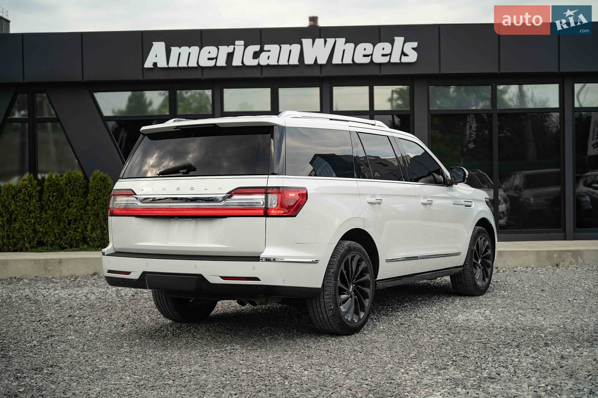 Lincoln Navigator 2020 VIN 5LMJJ2LT6LEL23648 фото оголошення 5 з 53
