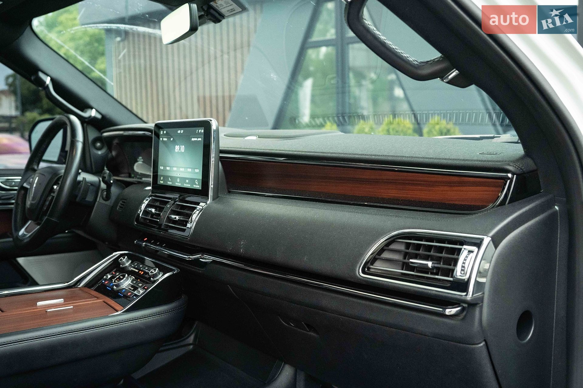Lincoln Navigator 2020 VIN 5LMJJ2LT6LEL23648 фото оголошення 40 з 53
