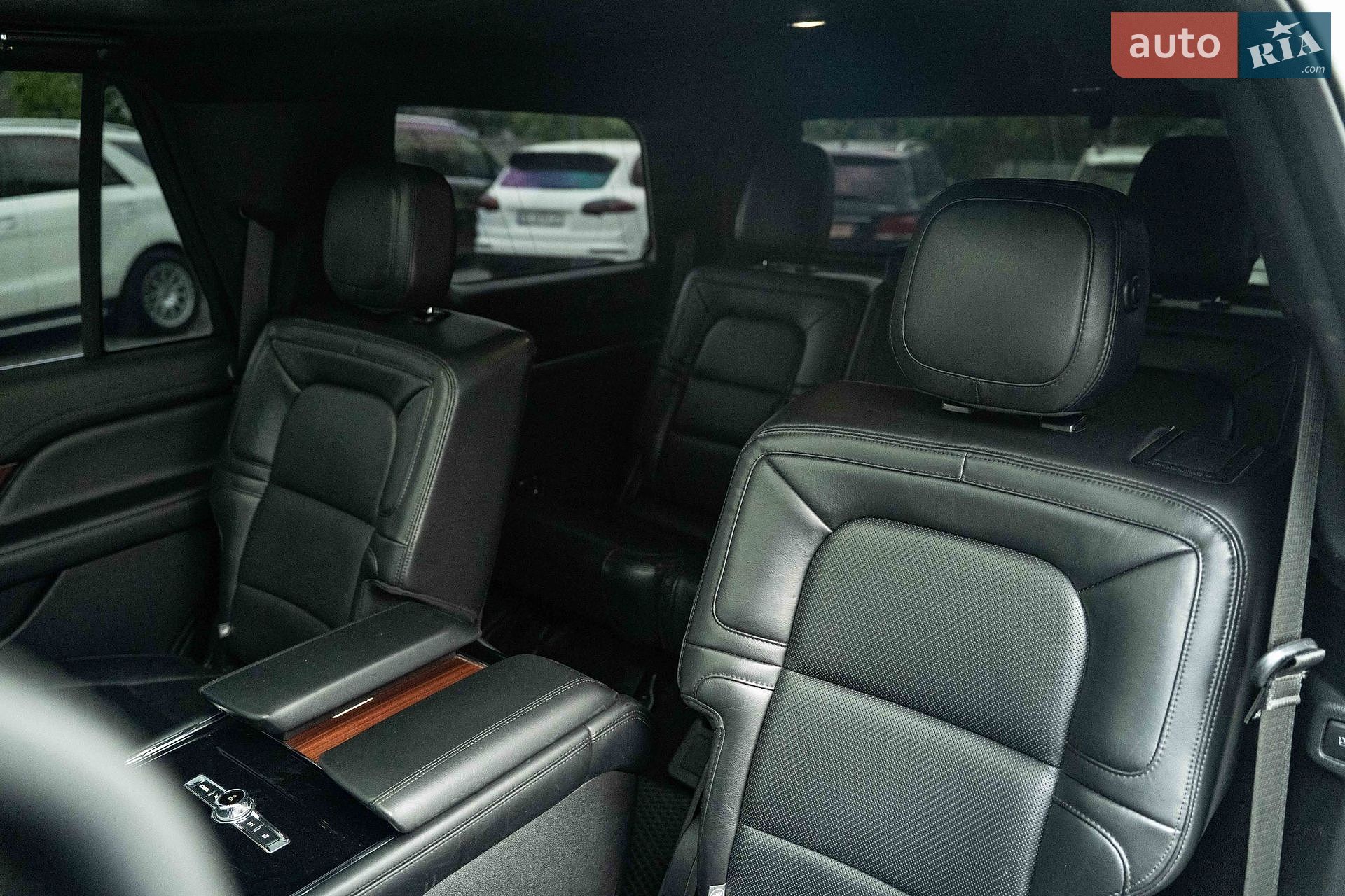 Lincoln Navigator 2020 VIN 5LMJJ2LT6LEL23648 фото оголошення 43 з 53