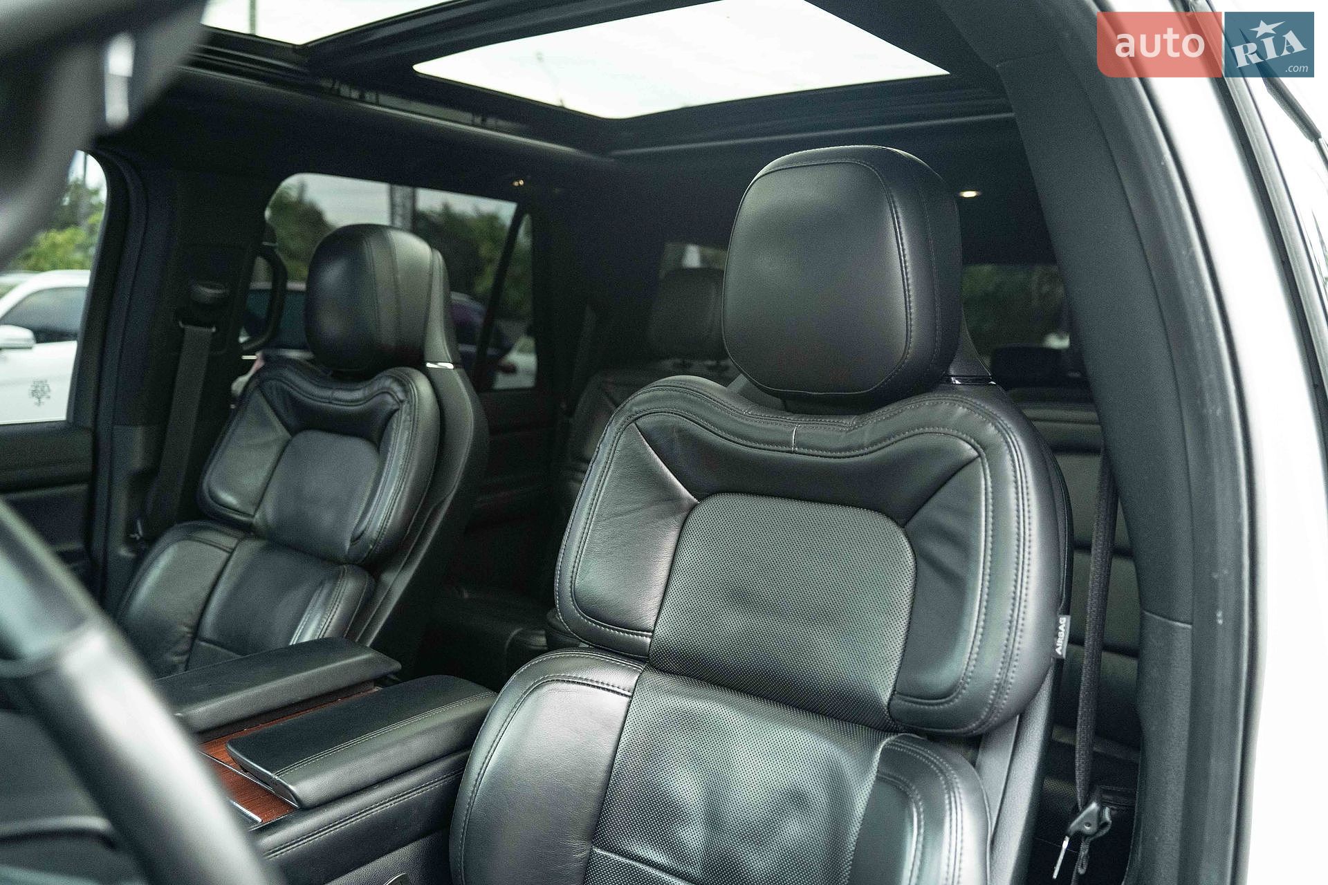 Lincoln Navigator 2020 VIN 5LMJJ2LT6LEL23648 фото оголошення 44 з 53