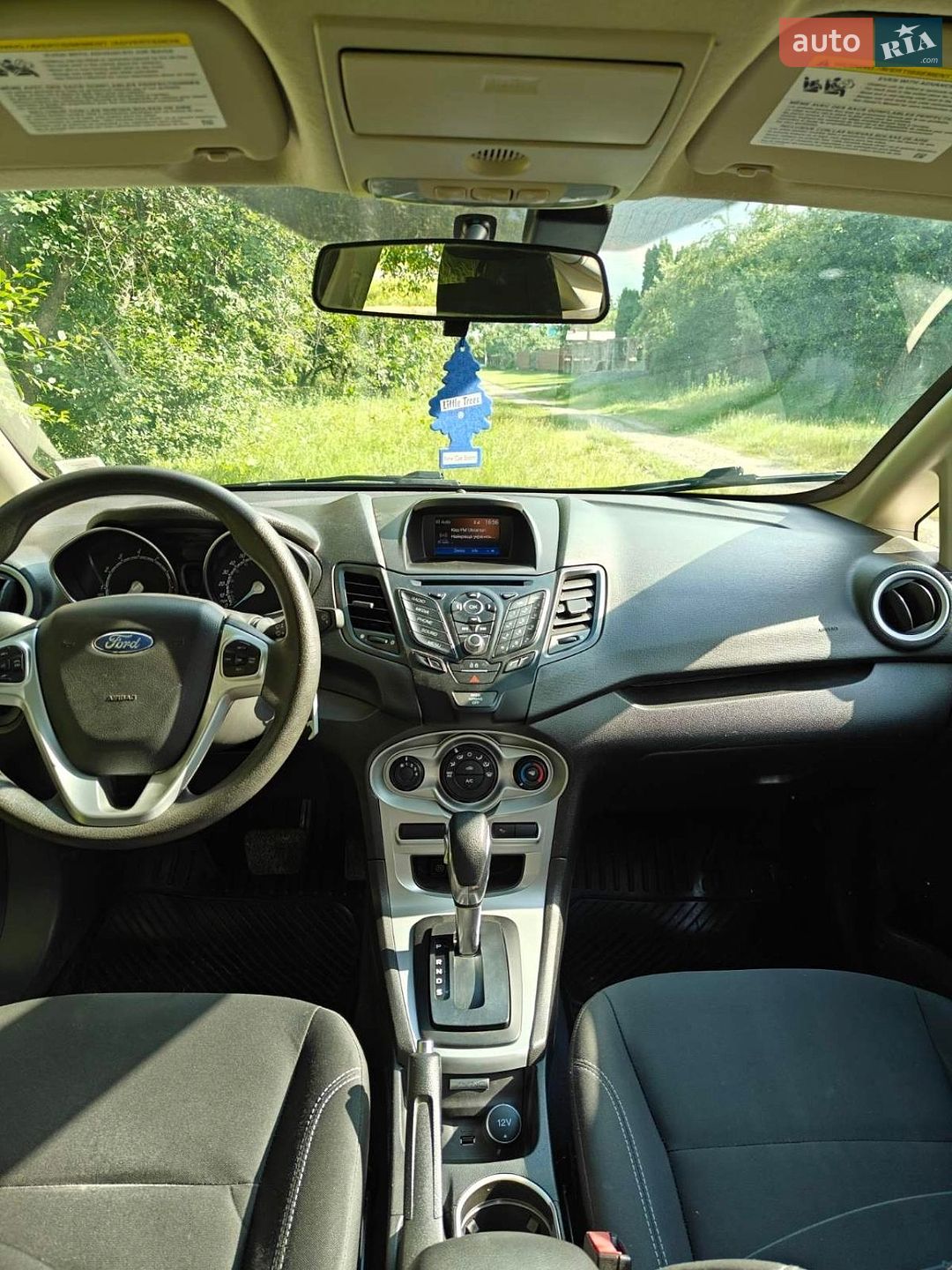 Ford Fiesta 2018 VIN 3FADP4BJ7JM144658 фото оголошення 10 з 18