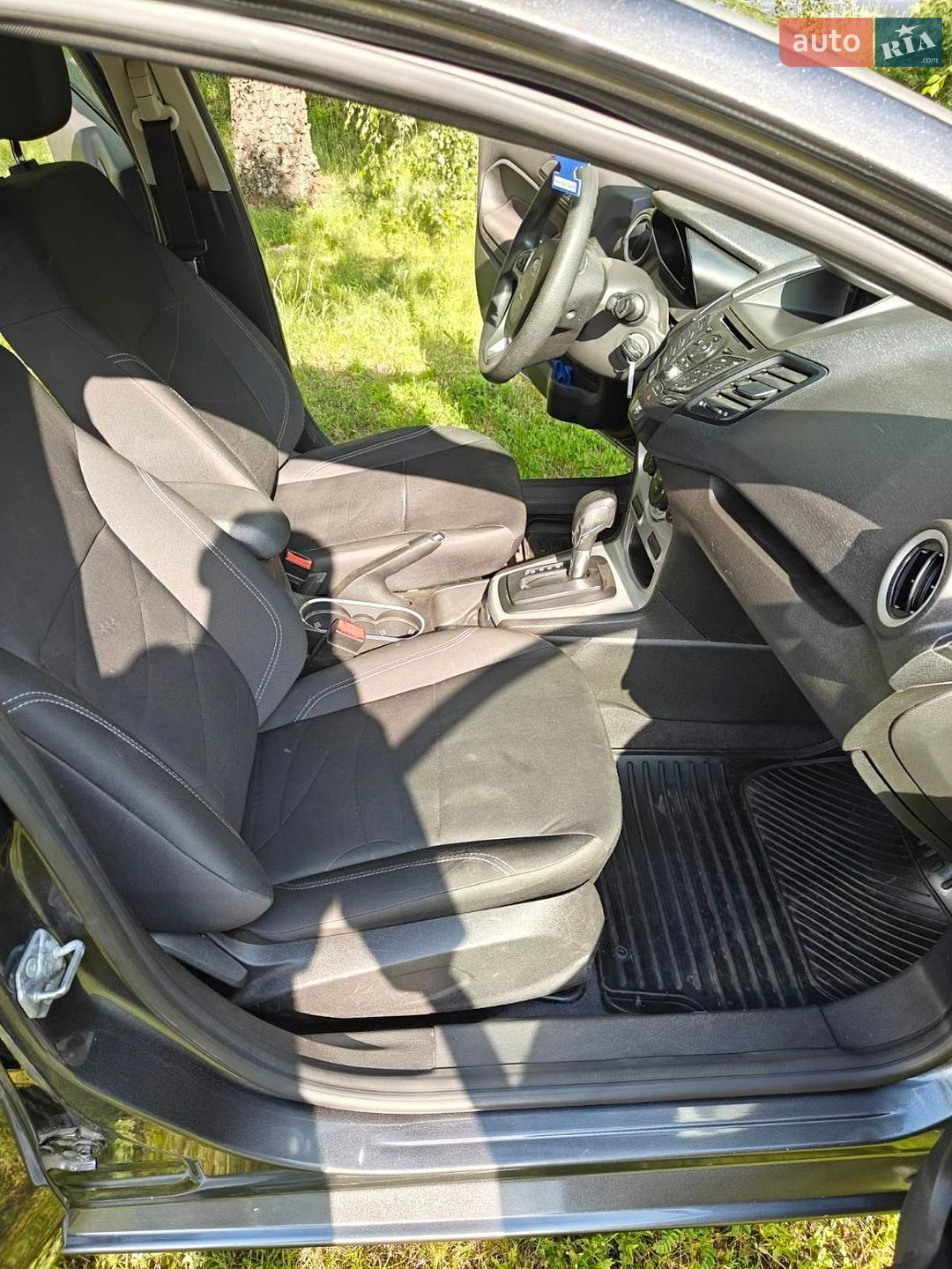 Ford Fiesta 2018 VIN 3FADP4BJ7JM144658 фото оголошення 14 з 18