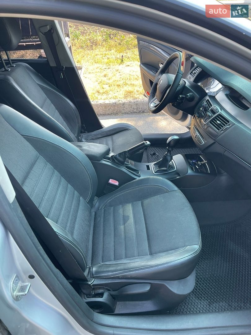 Renault Laguna 2007 VIN VF1BT0A0638742725 фото оголошення 20 з 23