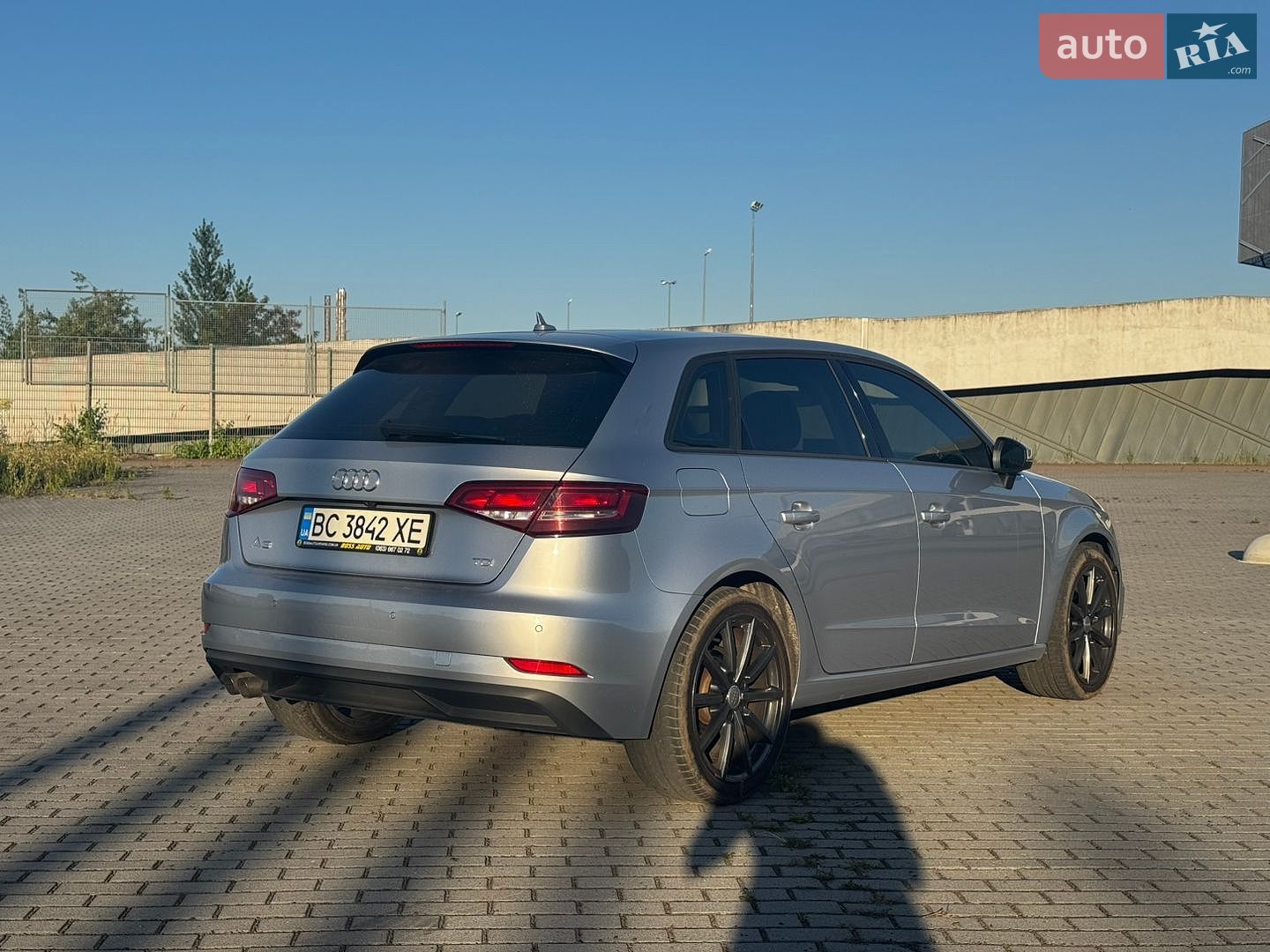 Audi A3 2018 VIN WAUZZZ8V2JA150122 фото оголошення 7 з 23