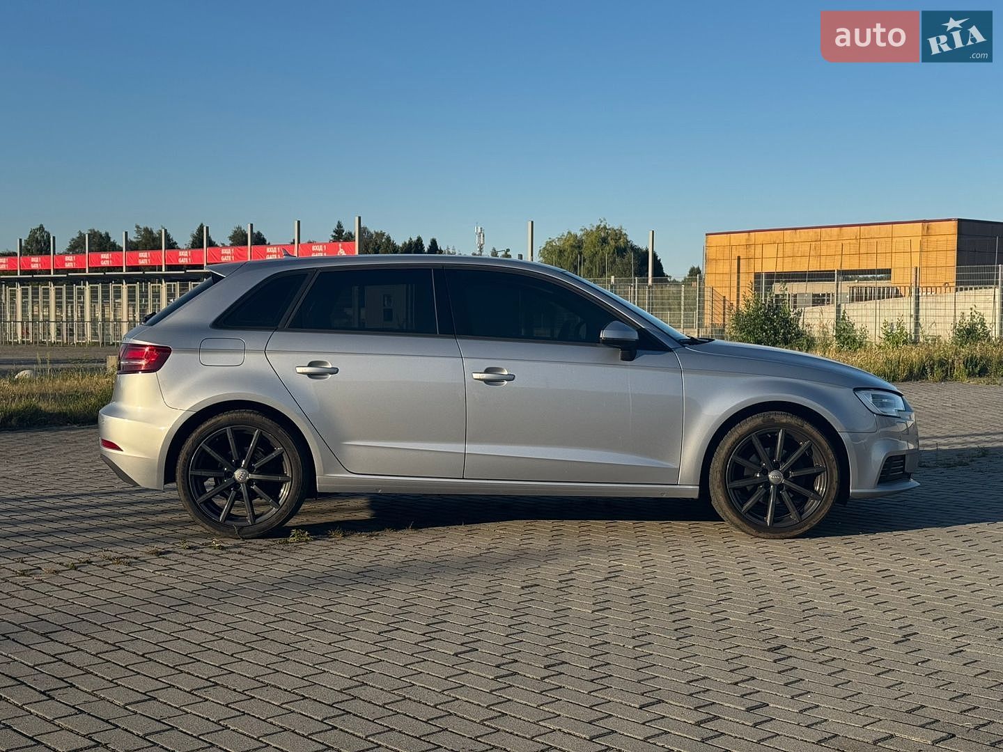 Audi A3 2018 VIN WAUZZZ8V2JA150122 фото оголошення 8 з 23