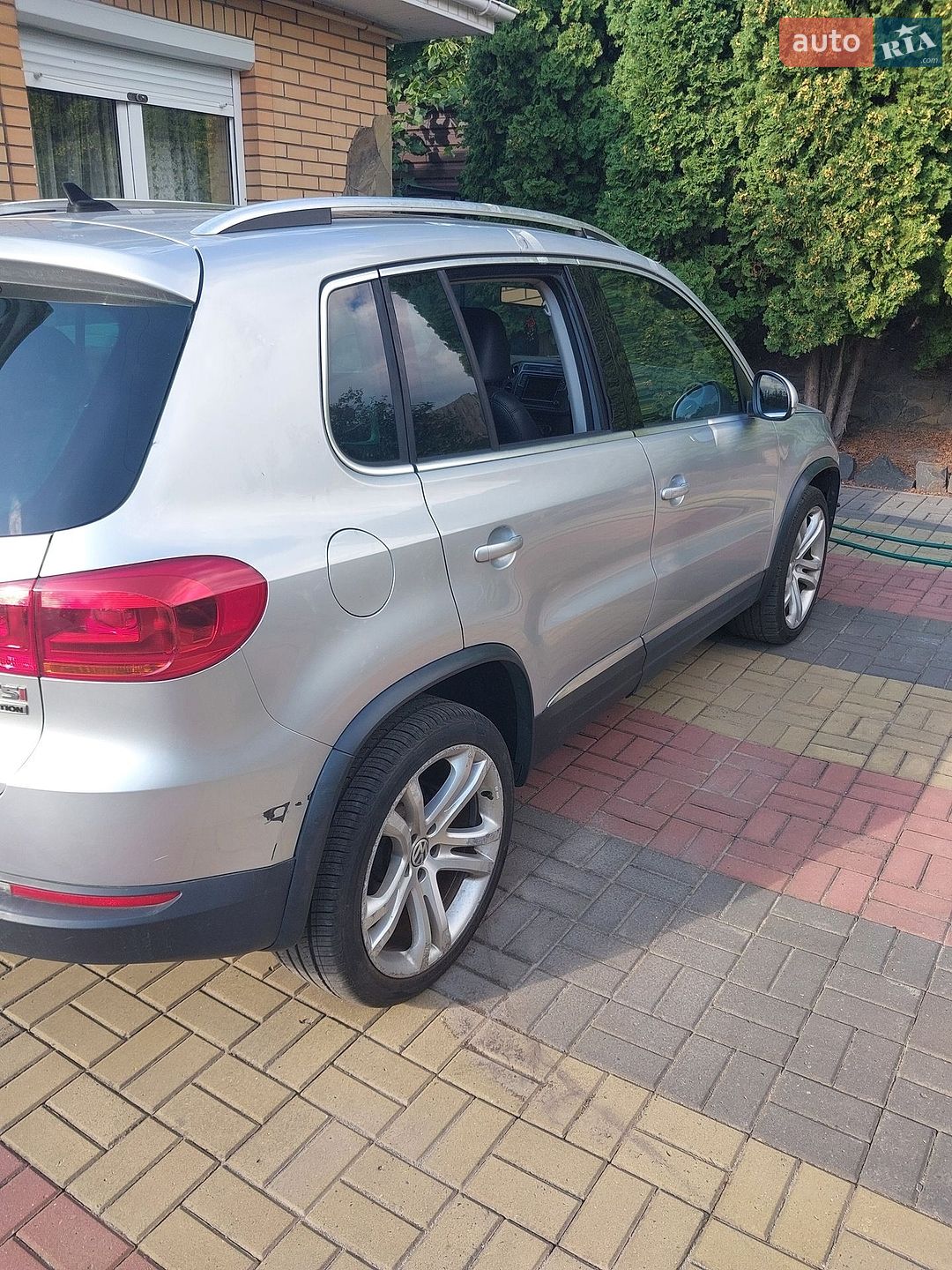 Volkswagen Tiguan 2016 VIN WVGBV7AX7GW594023 фото оголошення 7 з 12