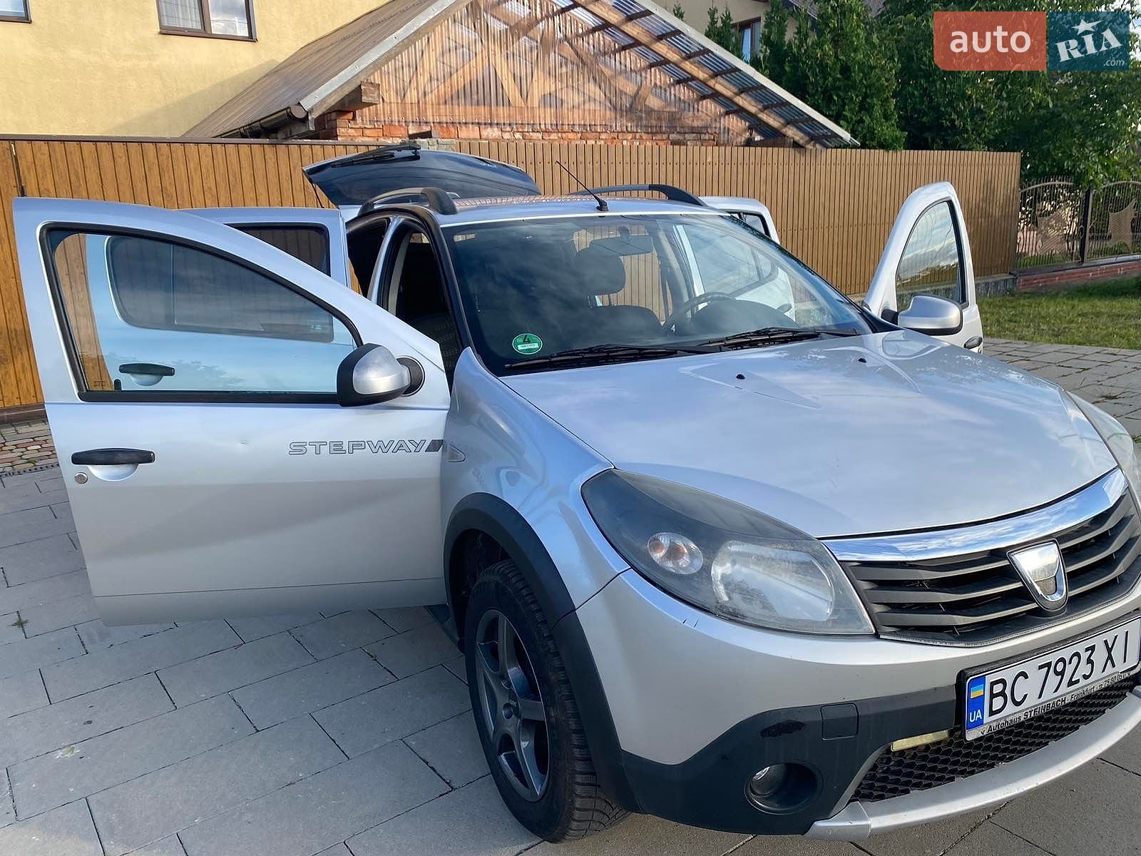 Dacia Sandero StepWay 2010 VIN UU1BSDAFK43401545 фото оголошення 11 з 33