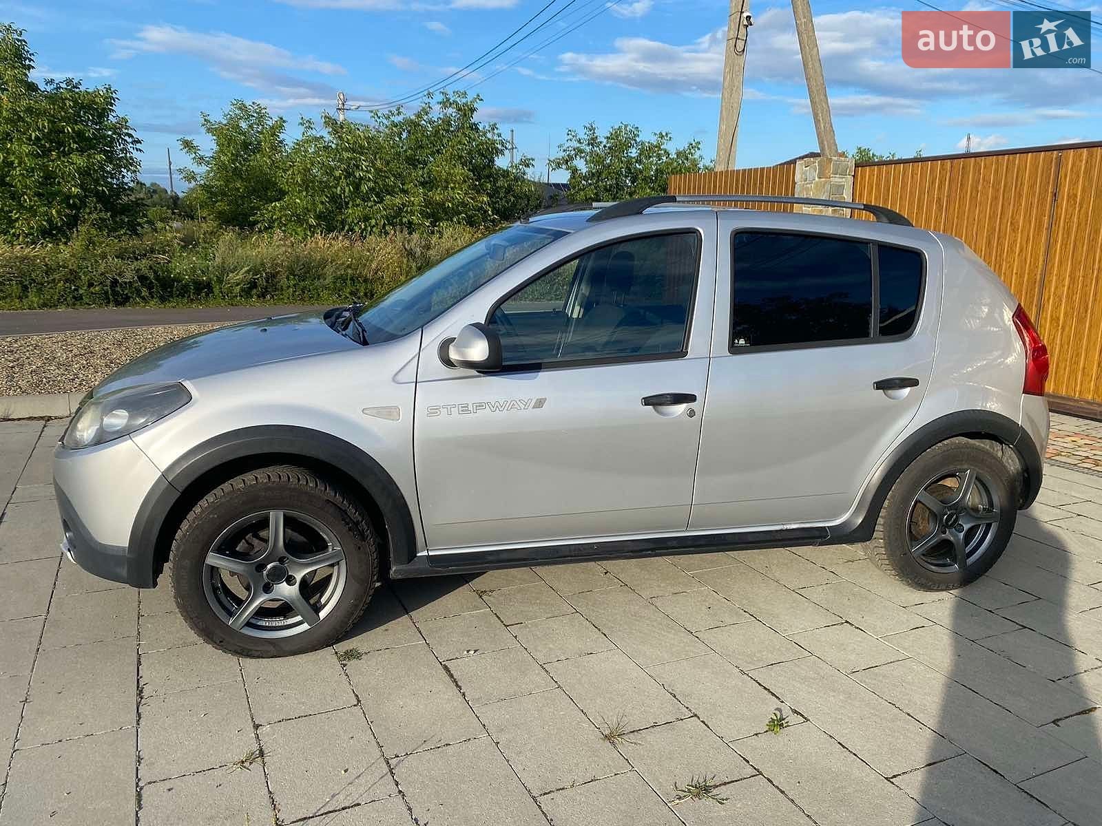 Dacia Sandero StepWay 2010 VIN UU1BSDAFK43401545 фото оголошення 17 з 33