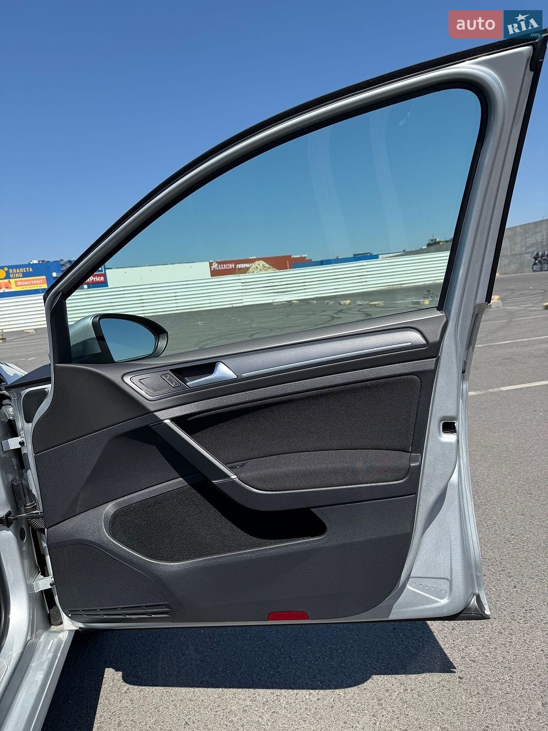 Volkswagen Golf 2015 VIN WVWZZZAUZFP624671 фото оголошення 20 з 33