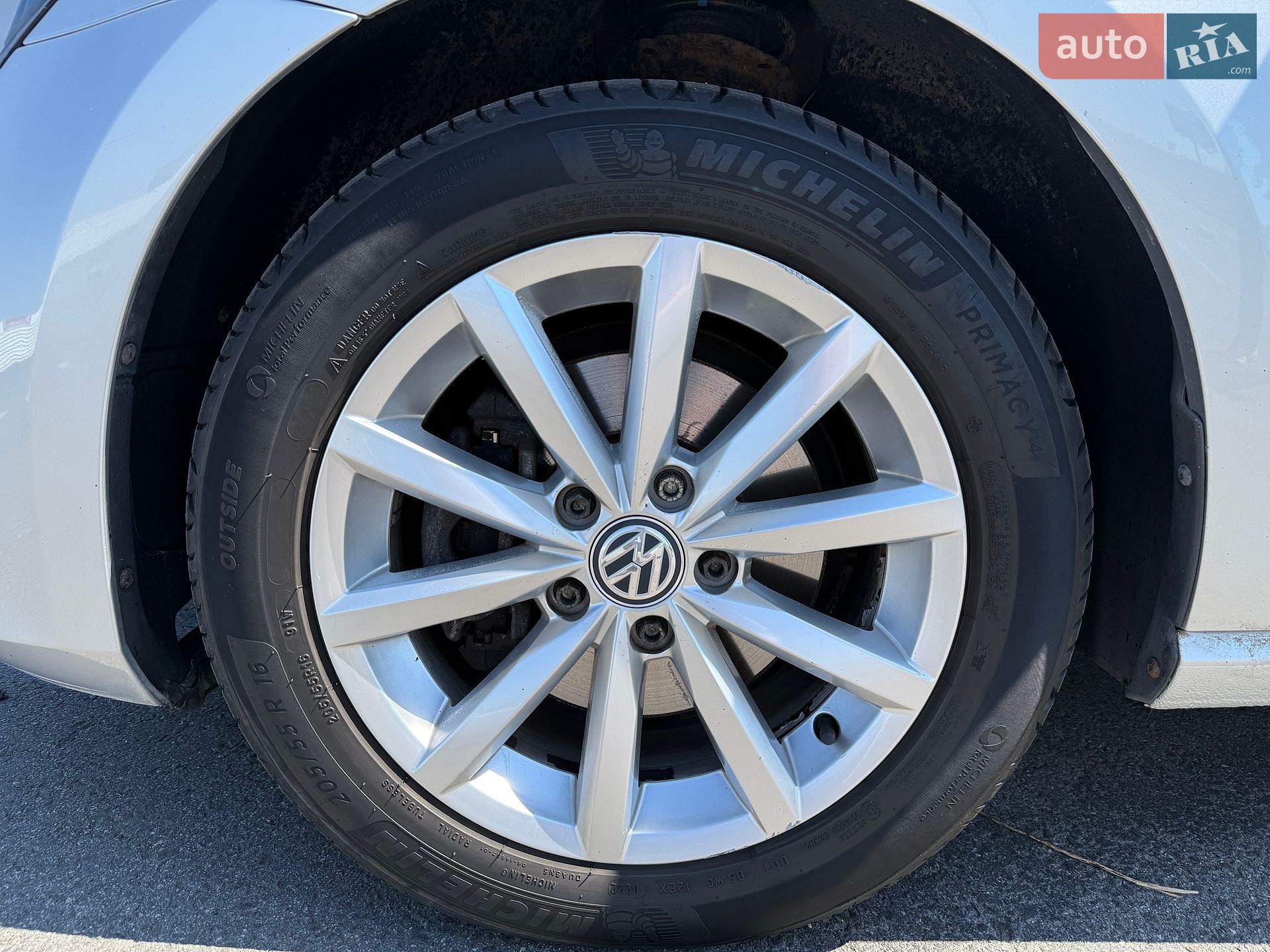 Volkswagen Golf 2015 VIN WVWZZZAUZFP624671 фото оголошення 24 з 33