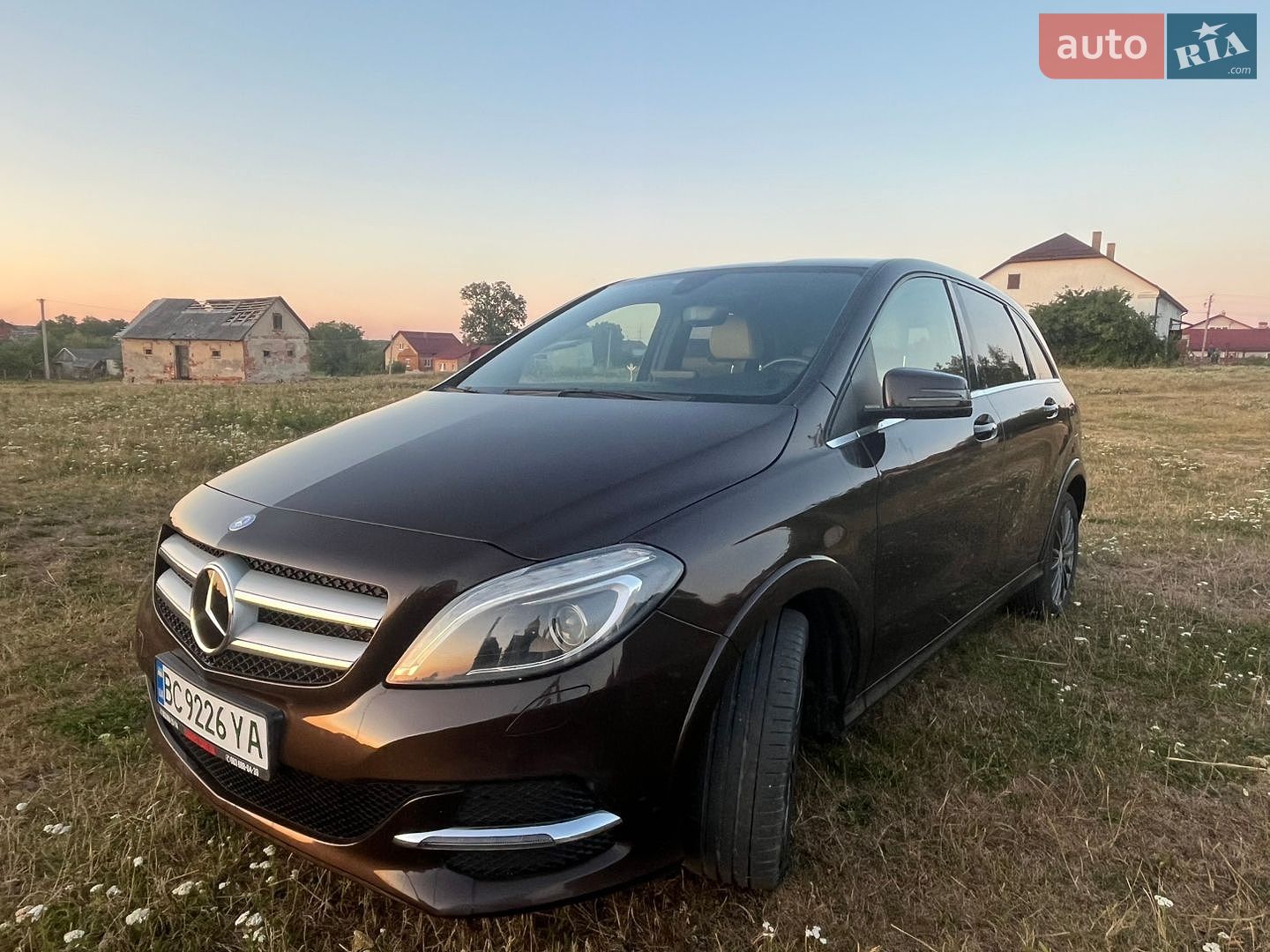 Mercedes-Benz B-Class 2016 VIN WDD2428901J013790 фото оголошення 4 з 28