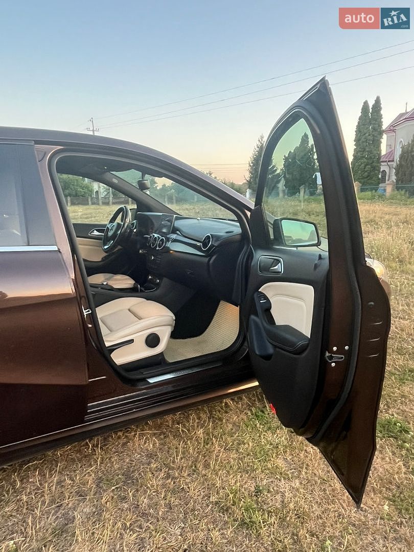 Mercedes-Benz B-Class 2016 VIN WDD2428901J013790 фото оголошення 10 з 28