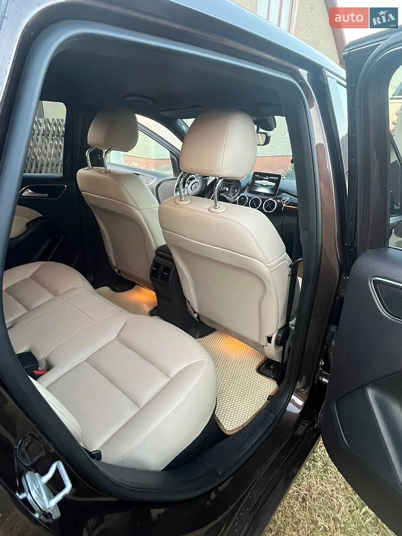 Mercedes-Benz B-Class 2016 VIN WDD2428901J013790 фото оголошення 24 з 28