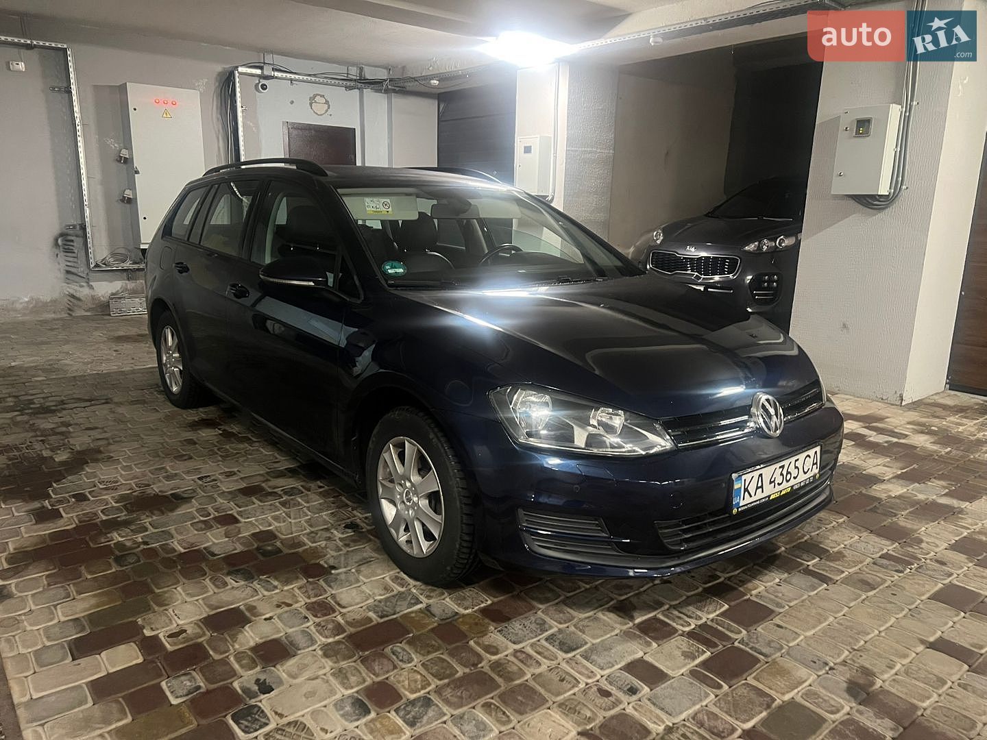 Volkswagen Golf 2015 VIN WVWZZZAUZGP541875 фото оголошення 3 з 12