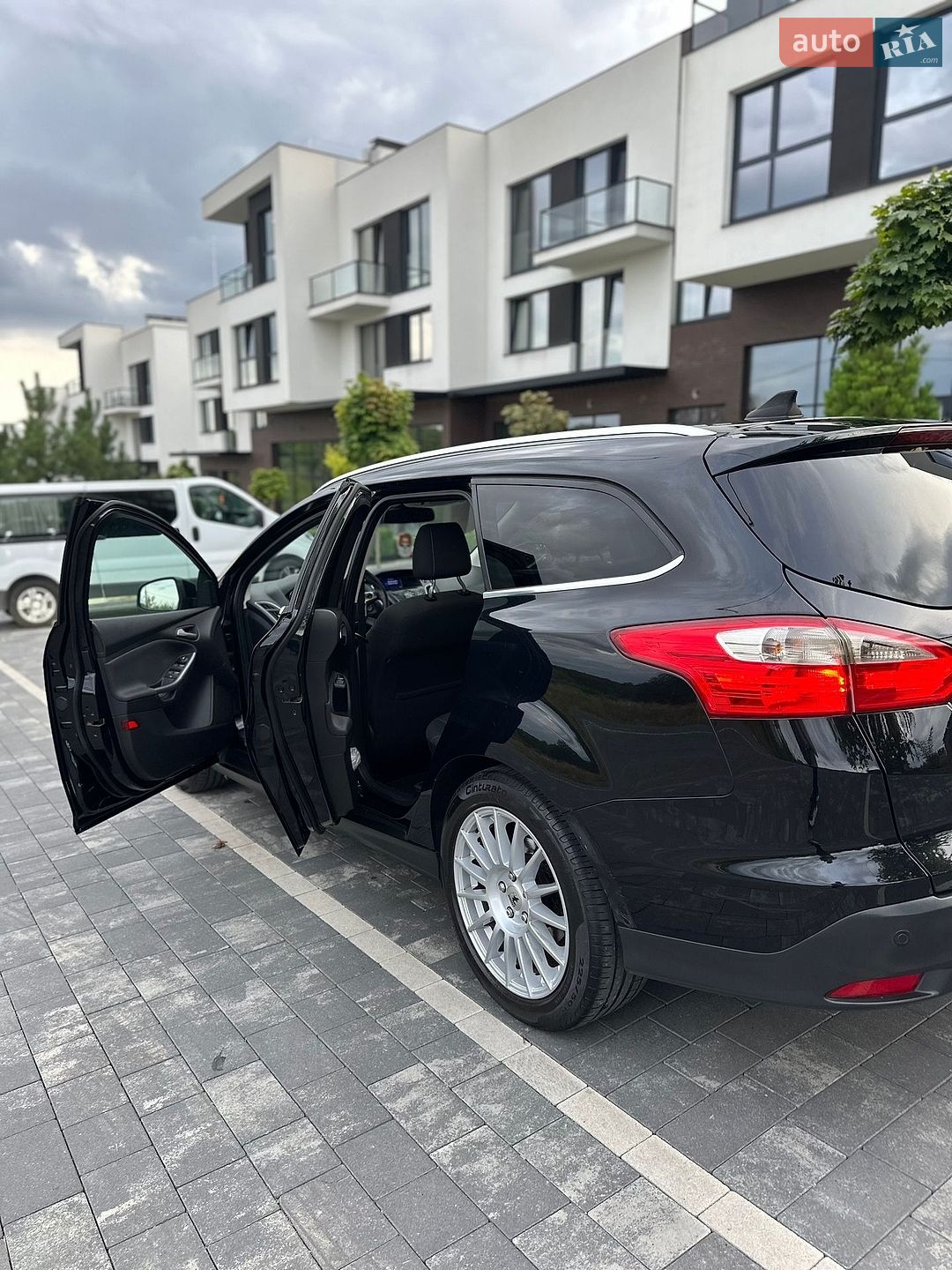 Ford Focus 2013 VIN WF0LXXGCBLDC69267 фото оголошення 14 з 44