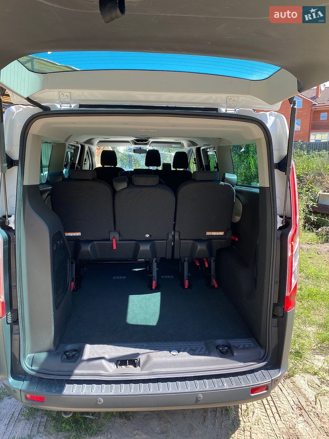 Ford Tourneo Custom 2014 VIN WF03XXTTG3EM52800 фото оголошення 2 з 28