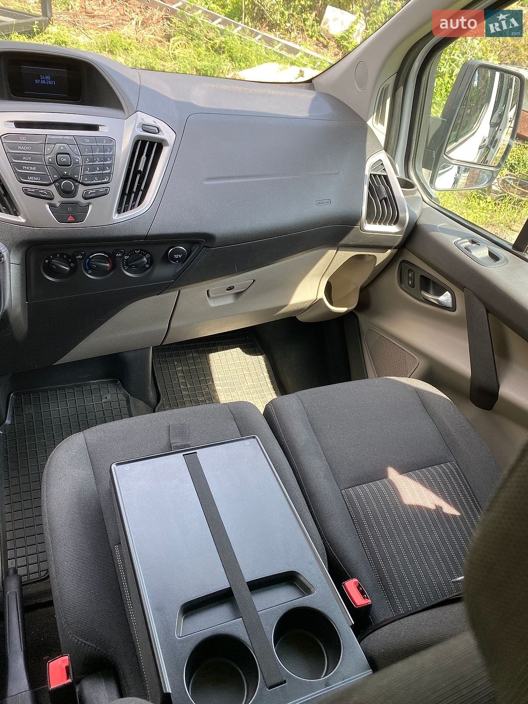 Ford Tourneo Custom 2014 VIN WF03XXTTG3EM52800 фото оголошення 25 з 28