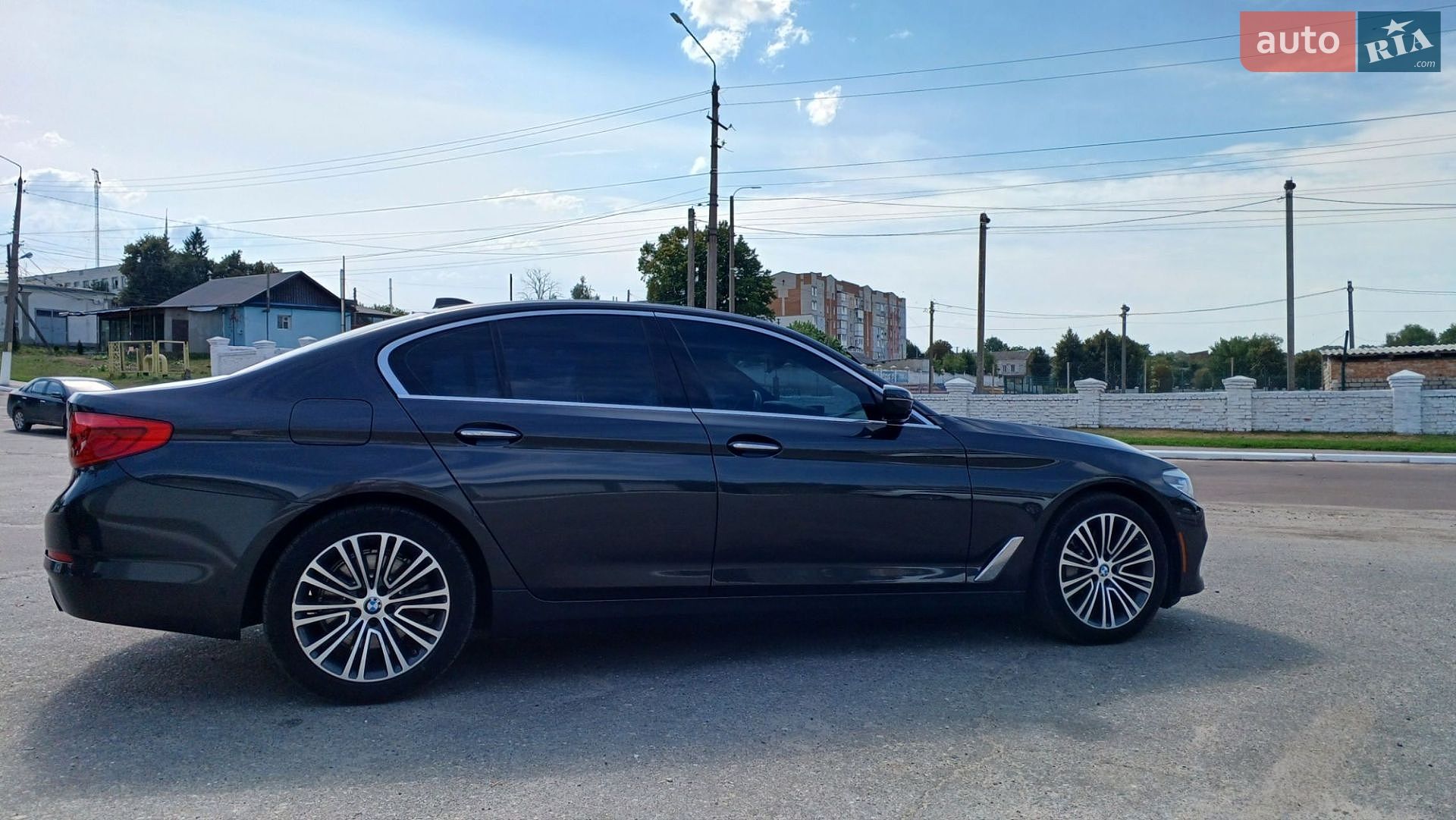 BMW 5 Series 2018 VIN WBAJA5C55JWA36853 фото оголошення 11 з 28