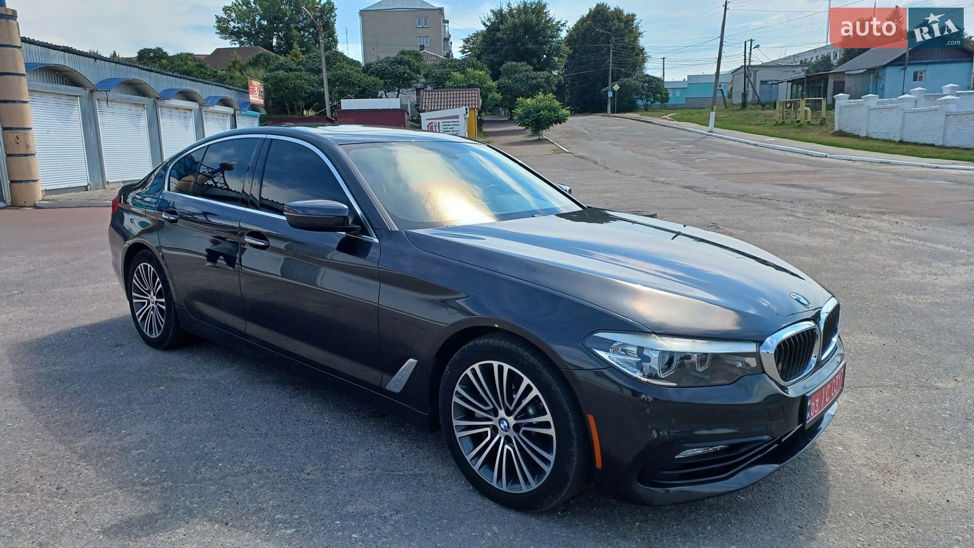 BMW 5 Series 2018 VIN WBAJA5C55JWA36853 фото оголошення 12 з 28