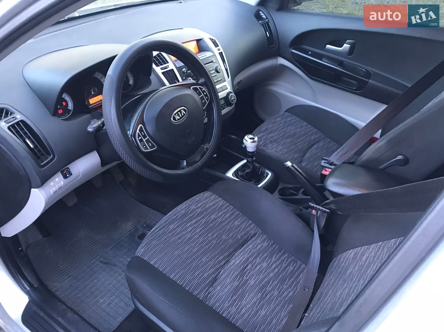 Kia Ceed 2008 VIN U5YFF52229L079341 фото оголошення 3 з 15