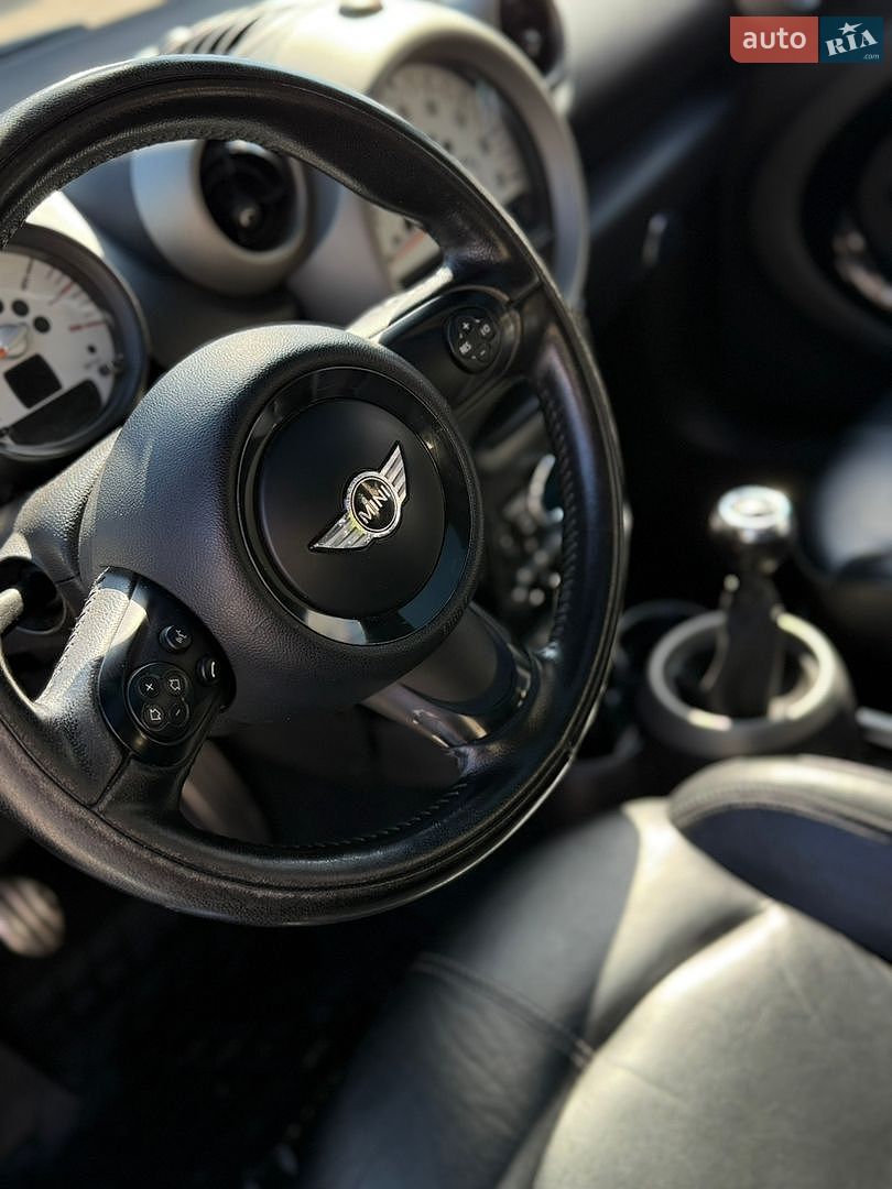 Mini Cooper 2011 VIN WMWZC5C54BWM10316 фото оголошення 19 з 33