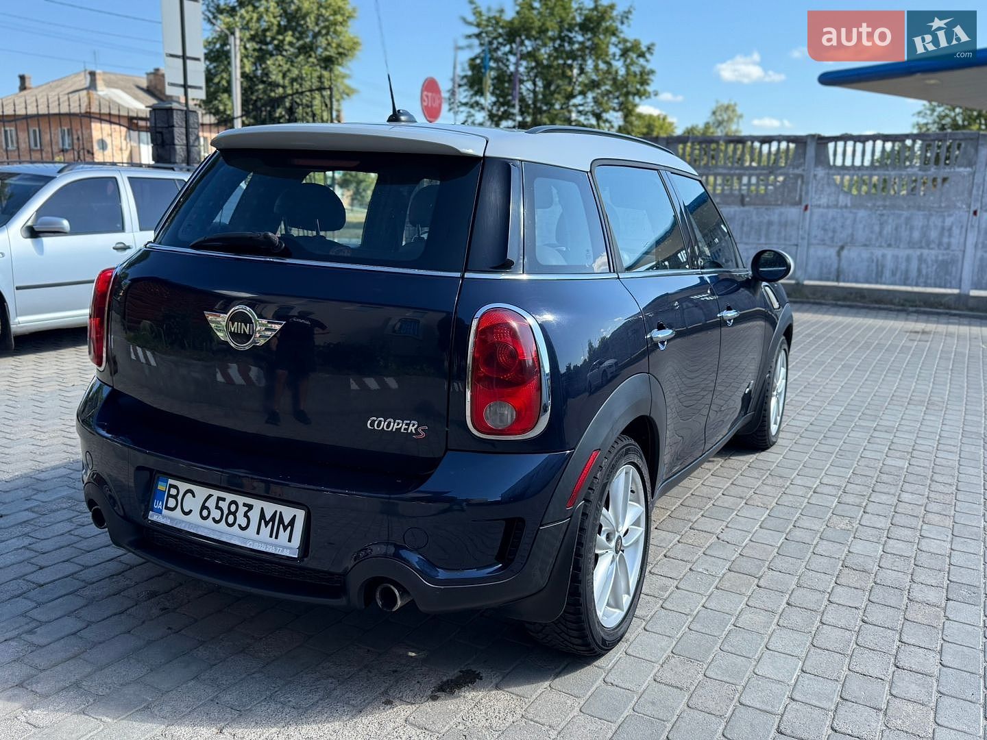Mini Cooper 2011 VIN WMWZC5C54BWM10316 фото оголошення 6 з 33
