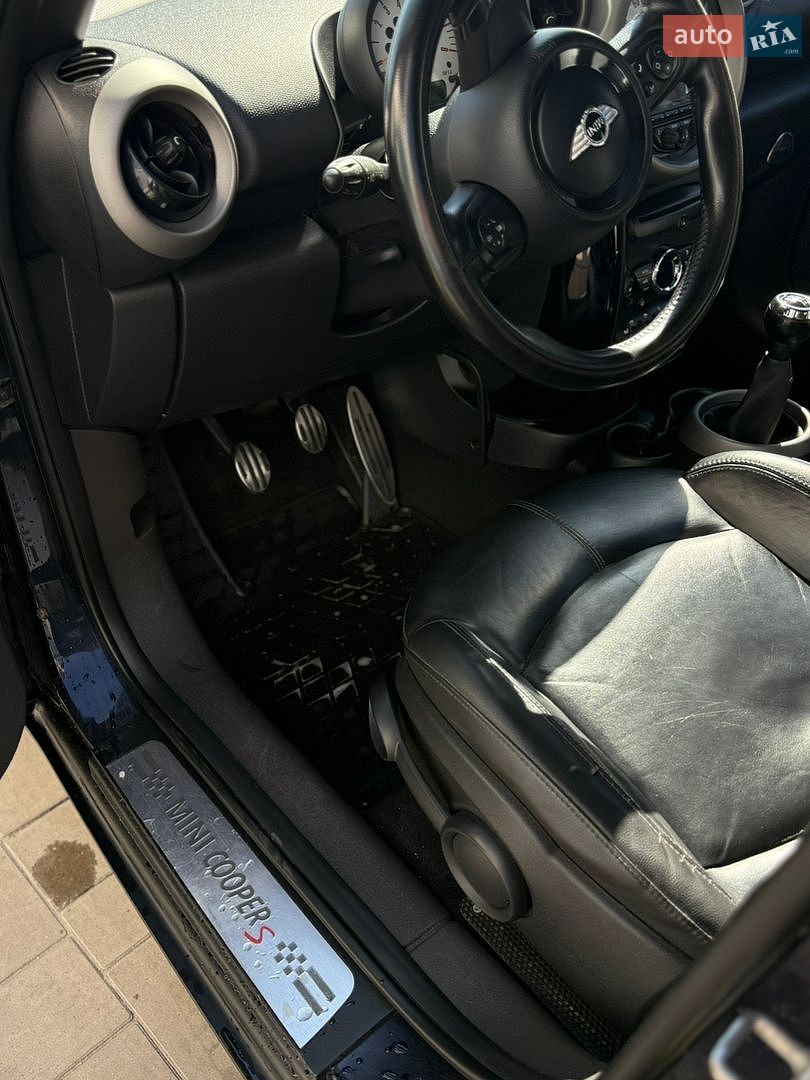 Mini Cooper 2011 VIN WMWZC5C54BWM10316 фото оголошення 26 з 33
