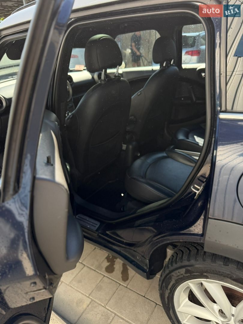Mini Cooper 2011 VIN WMWZC5C54BWM10316 фото оголошення 27 з 33