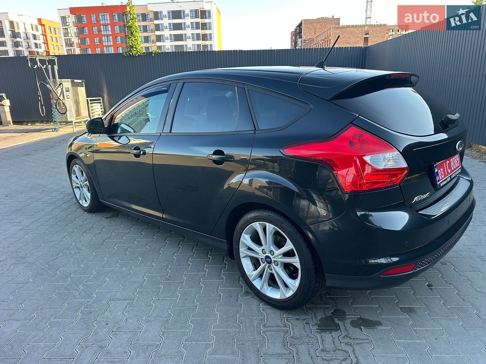 Ford Focus 2011 VIN WF0KXXGCBKBK56608 фото оголошення 5 з 13