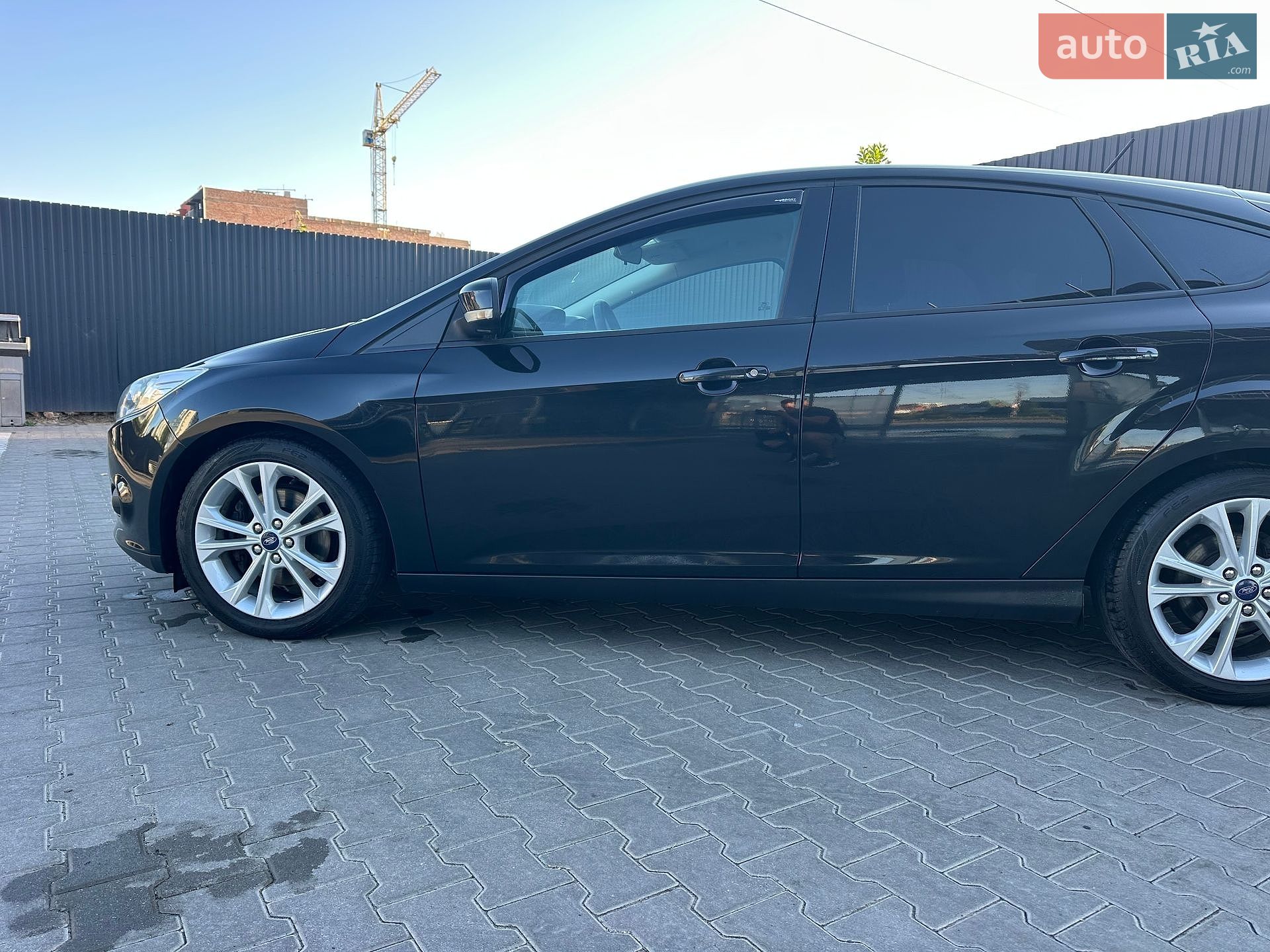 Ford Focus 2011 VIN WF0KXXGCBKBK56608 фото оголошення 6 з 13