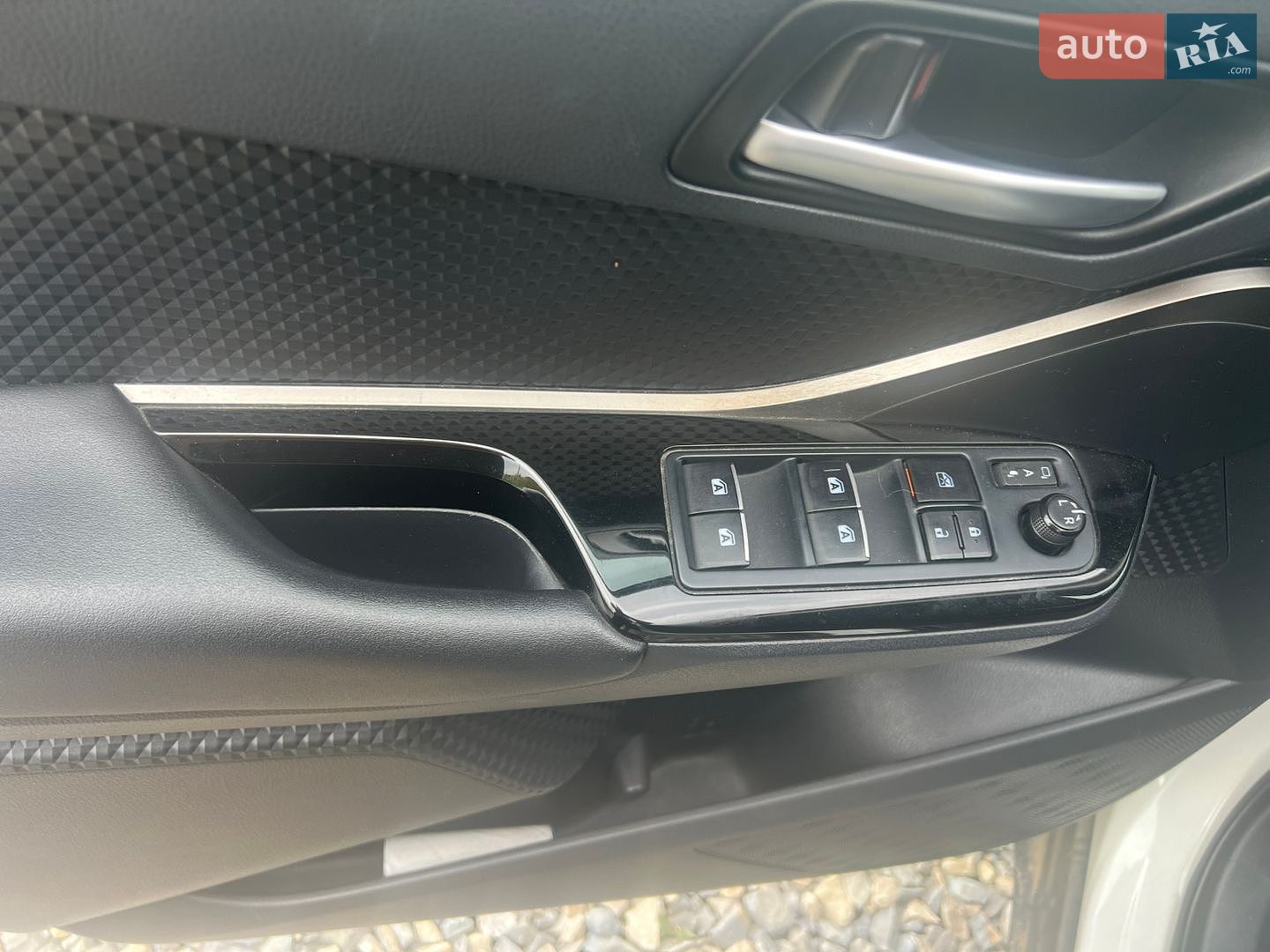 Toyota C-HR 2019 VIN NMTKZ3BX00R304936 фото оголошення 6 з 15