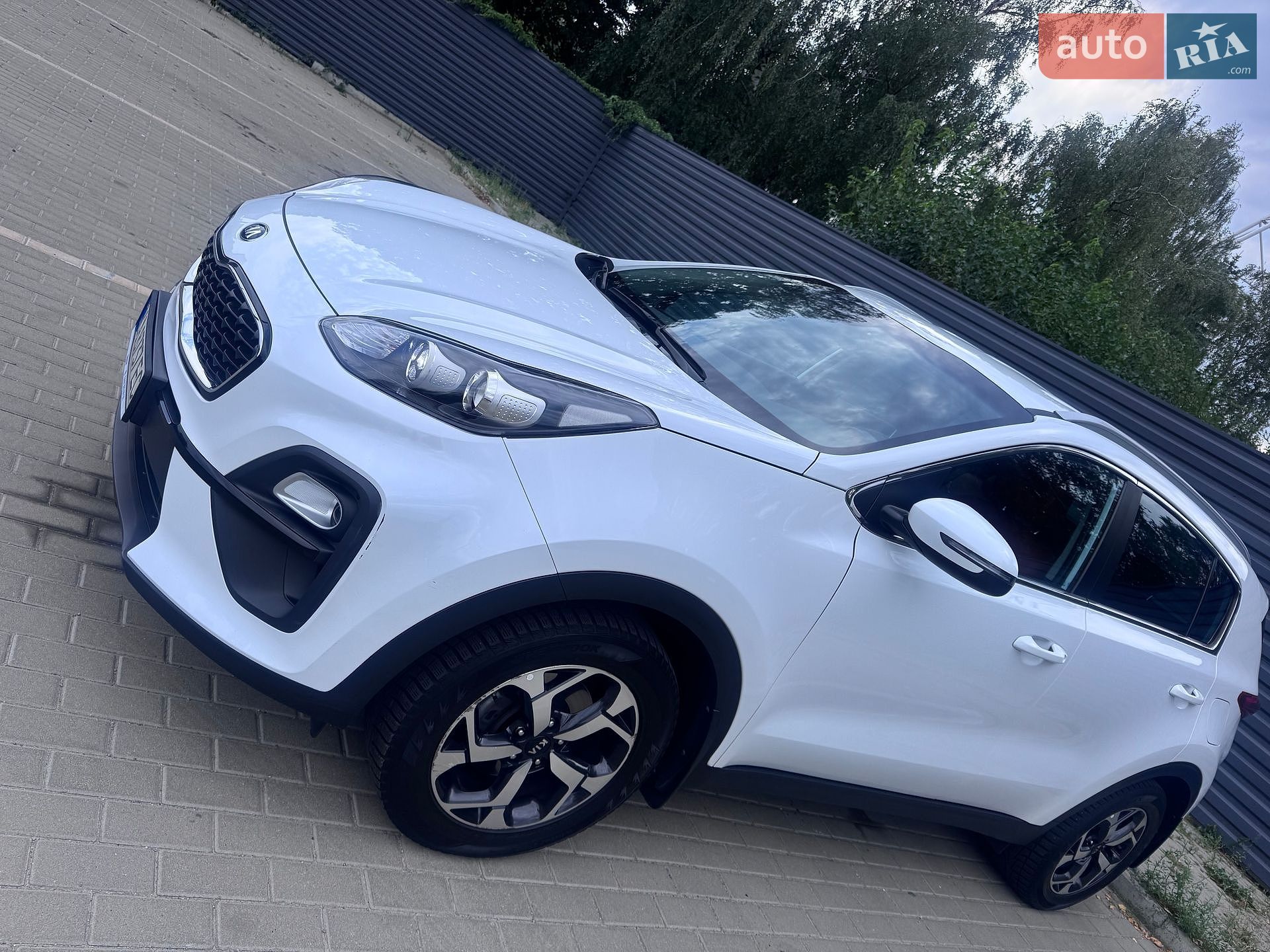 Kia Sportage 2021 VIN U5YPG814BML106091 фото оголошення 2 з 5