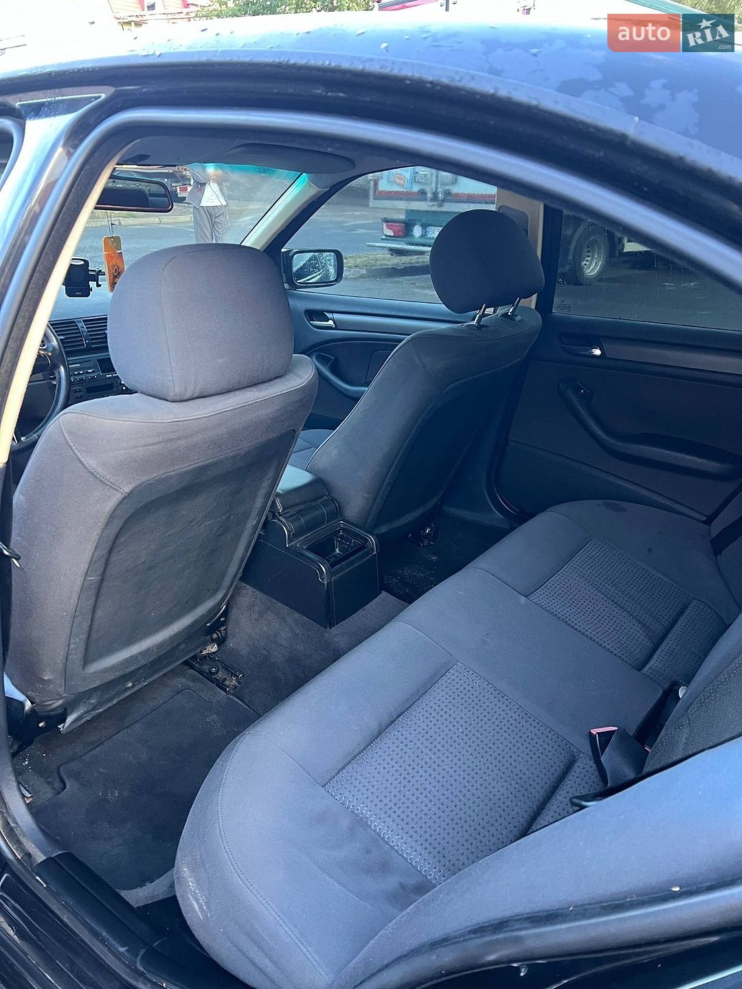 BMW 3 Series 2004 VIN WBAEY71060KS60247 фото оголошення 6 з 12