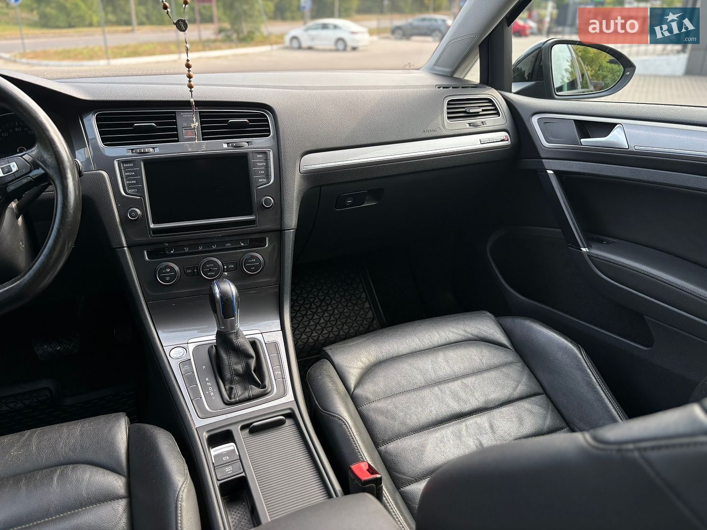 Volkswagen e-Golf 2015 VIN WVWZZZAUZFW911632 фото оголошення 22 з 28