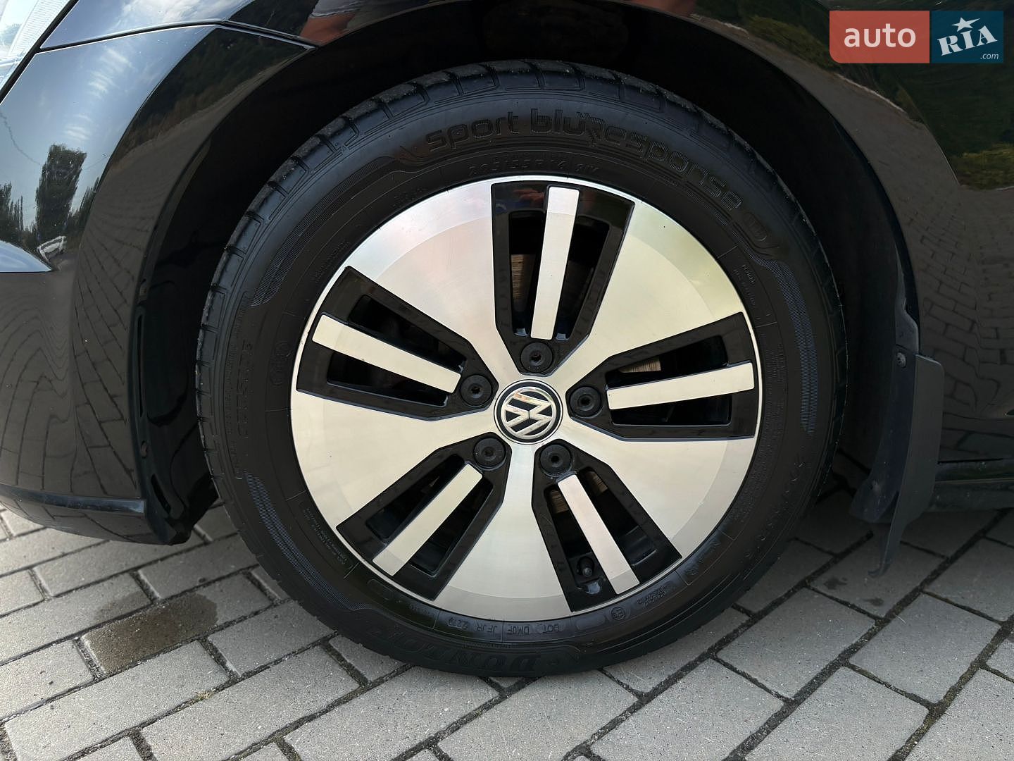Volkswagen e-Golf 2015 VIN WVWZZZAUZFW911632 фото оголошення 27 з 28