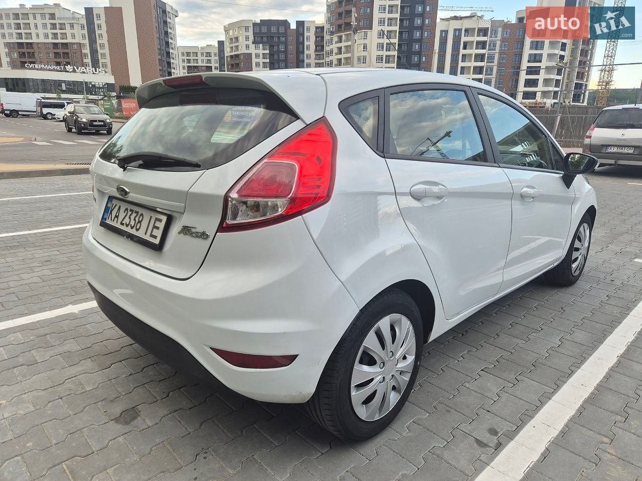 Ford Fiesta 2016 VIN WF0DXXGAKDGA79946 фото оголошення 3 з 12