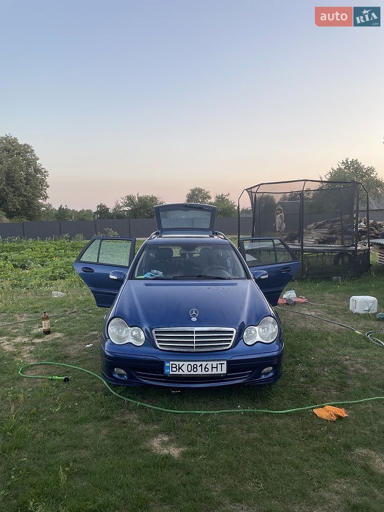Mercedes-Benz C-Class 2004 VIN WDB2032081F653841 фото оголошення 8 з 9