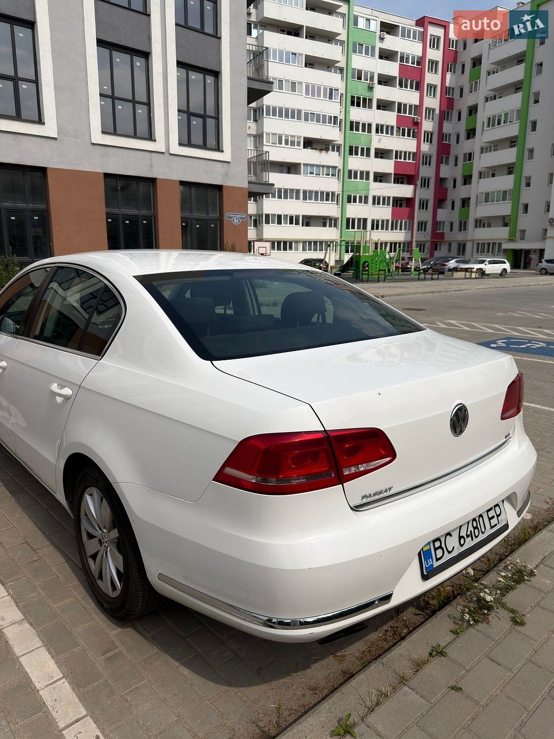 Volkswagen Passat 2014 VIN WVWZZZ3CZEE144046 фото оголошення 8 з 16