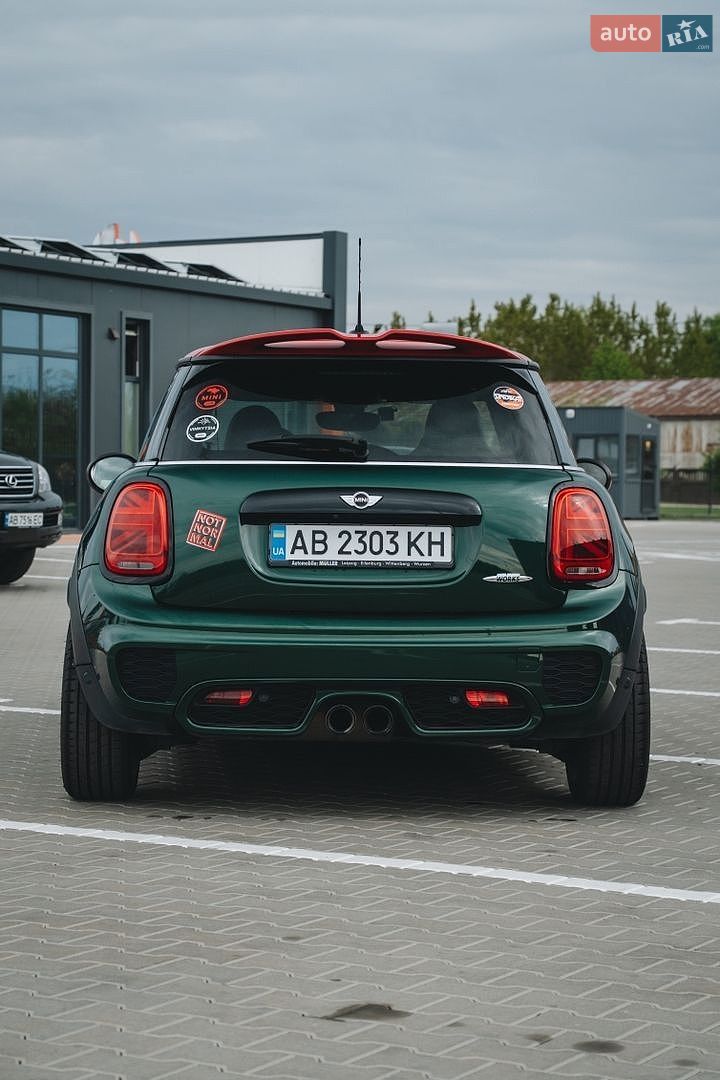 Mini Hatch 2017 VIN WMWXM910802F98557 фото оголошення 6 з 31
