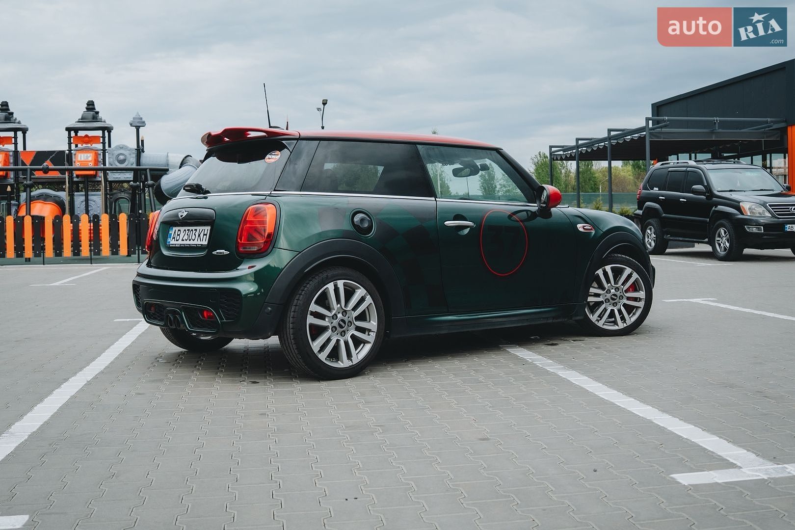 Mini Hatch 2017 VIN WMWXM910802F98557 фото оголошення 4 з 31